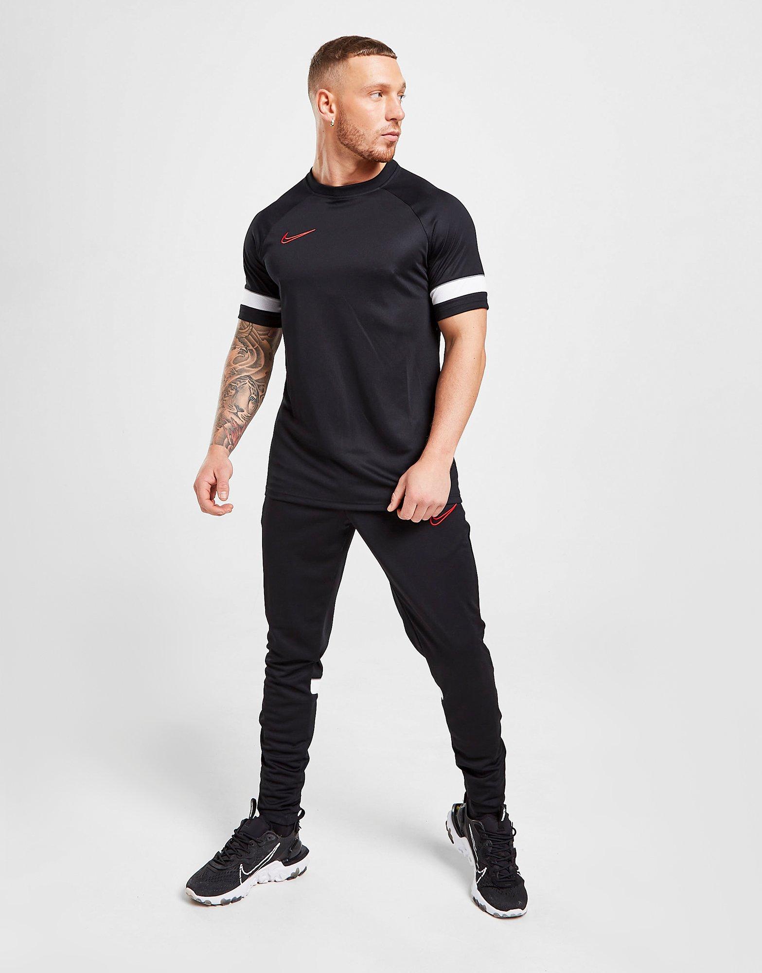 Nike Academy Essential Dri-FIT T-Shirt
