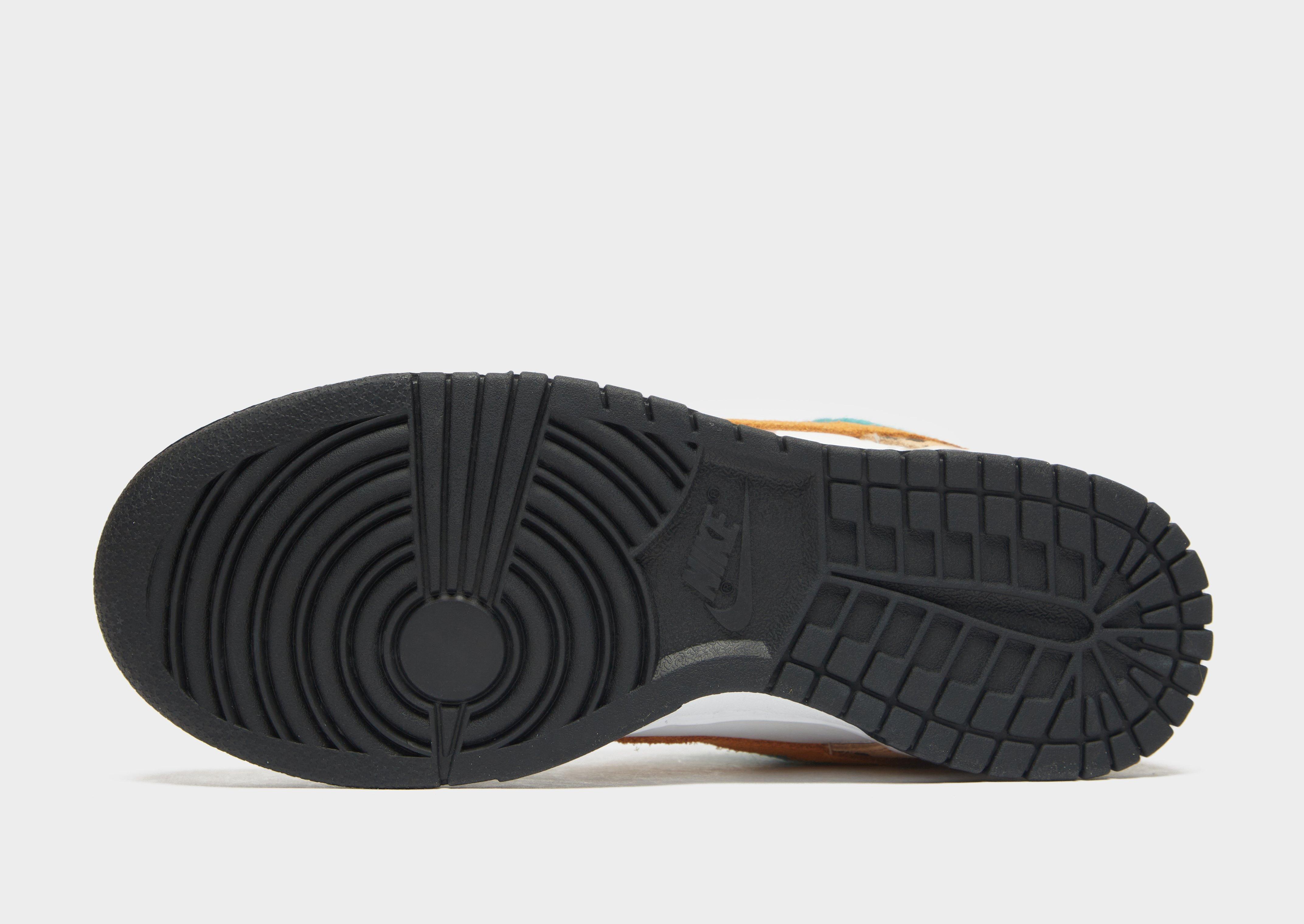 Nike Dunk Low SE Women's