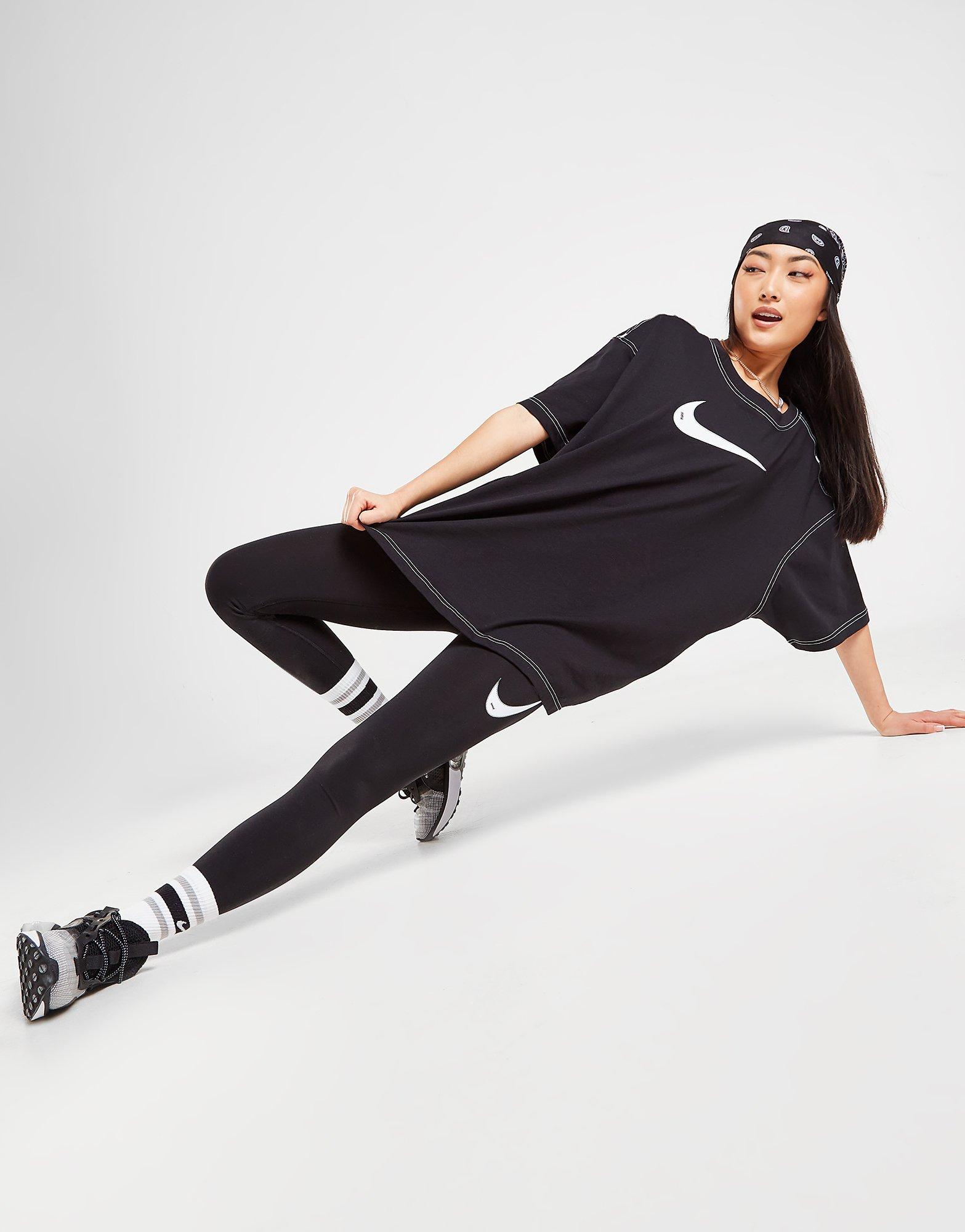 Nike Swoosh Leggings