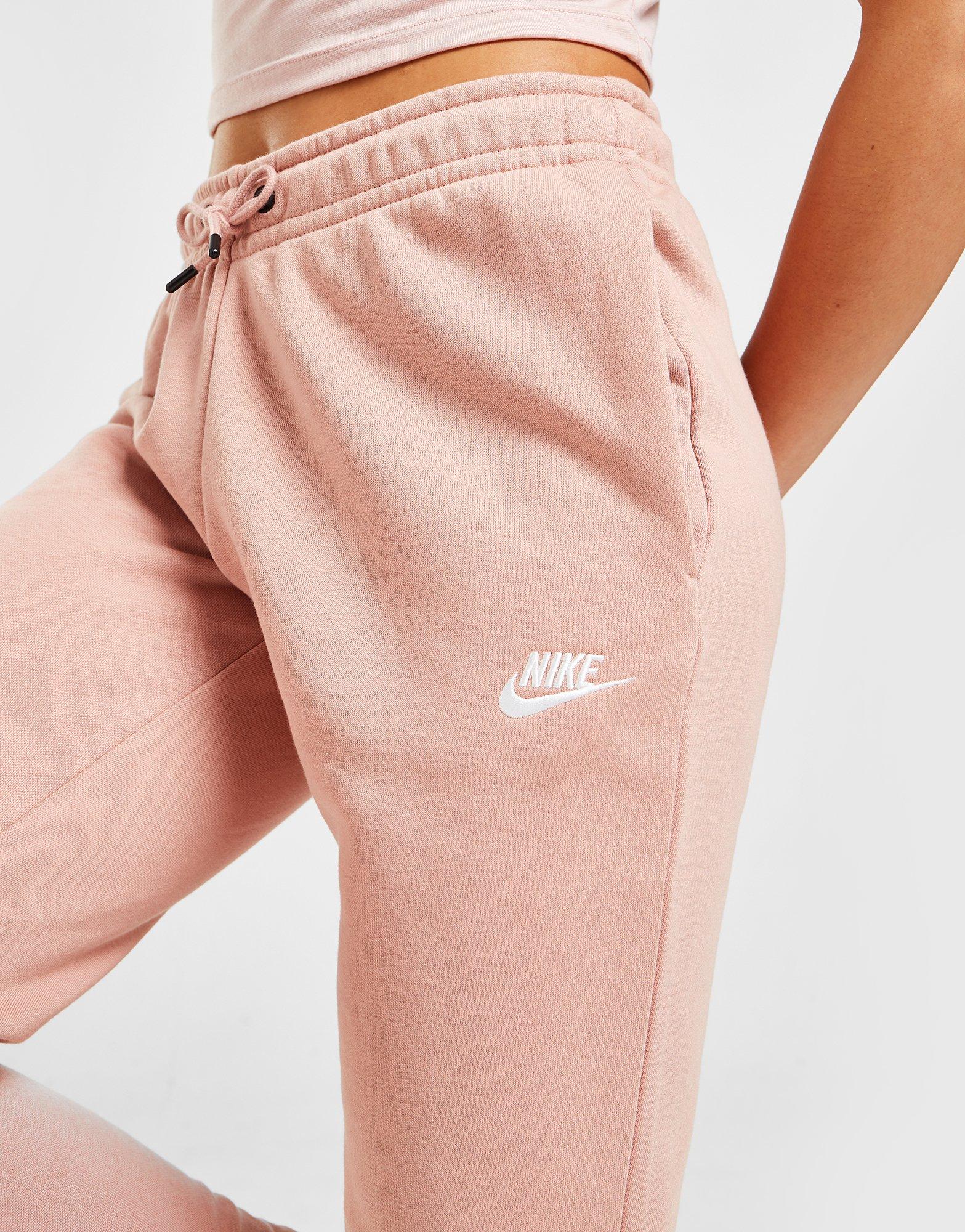 Nike Essential Joggers