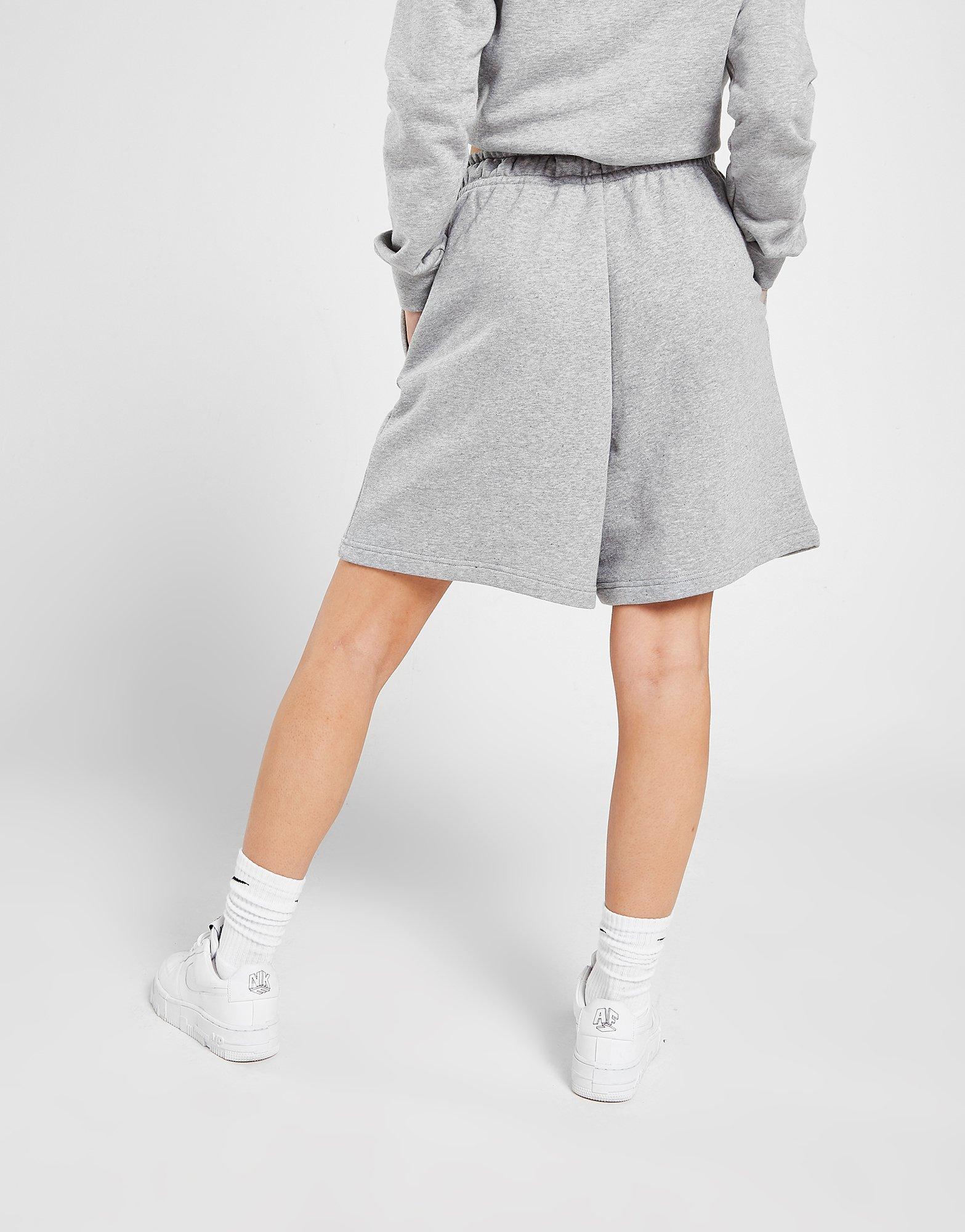 Nike Sportswear Essential Fleece High-Rise Shorts Women
