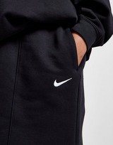 Nike Trend Fleece Plus Size High Waisted Shorts