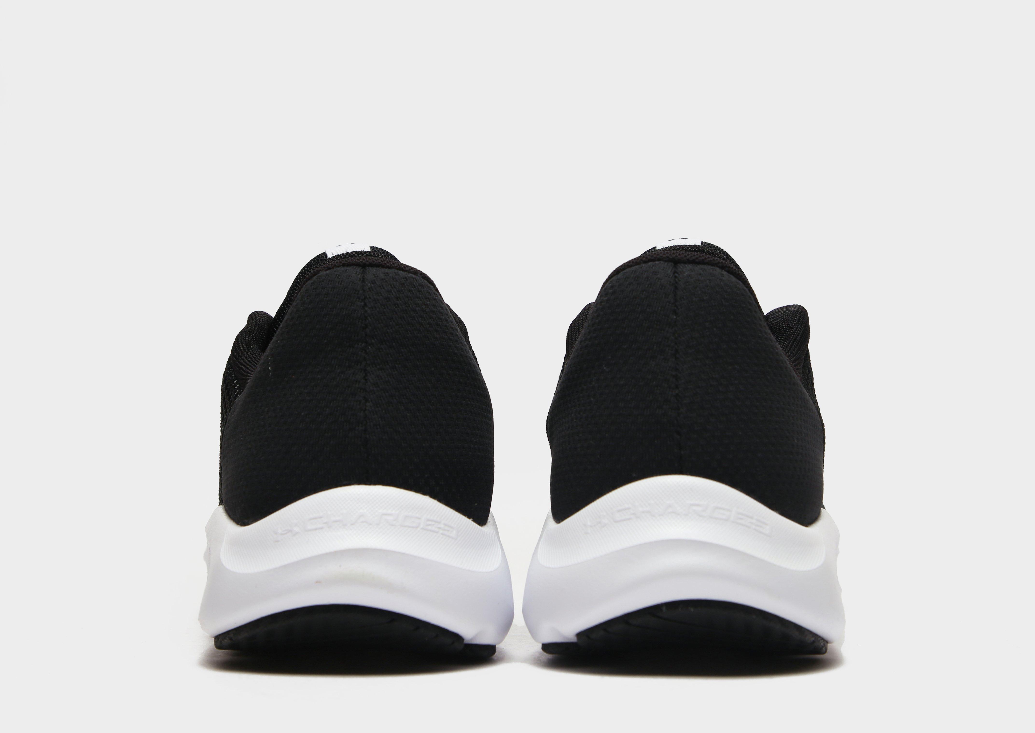 Under Armour Pursuit 3