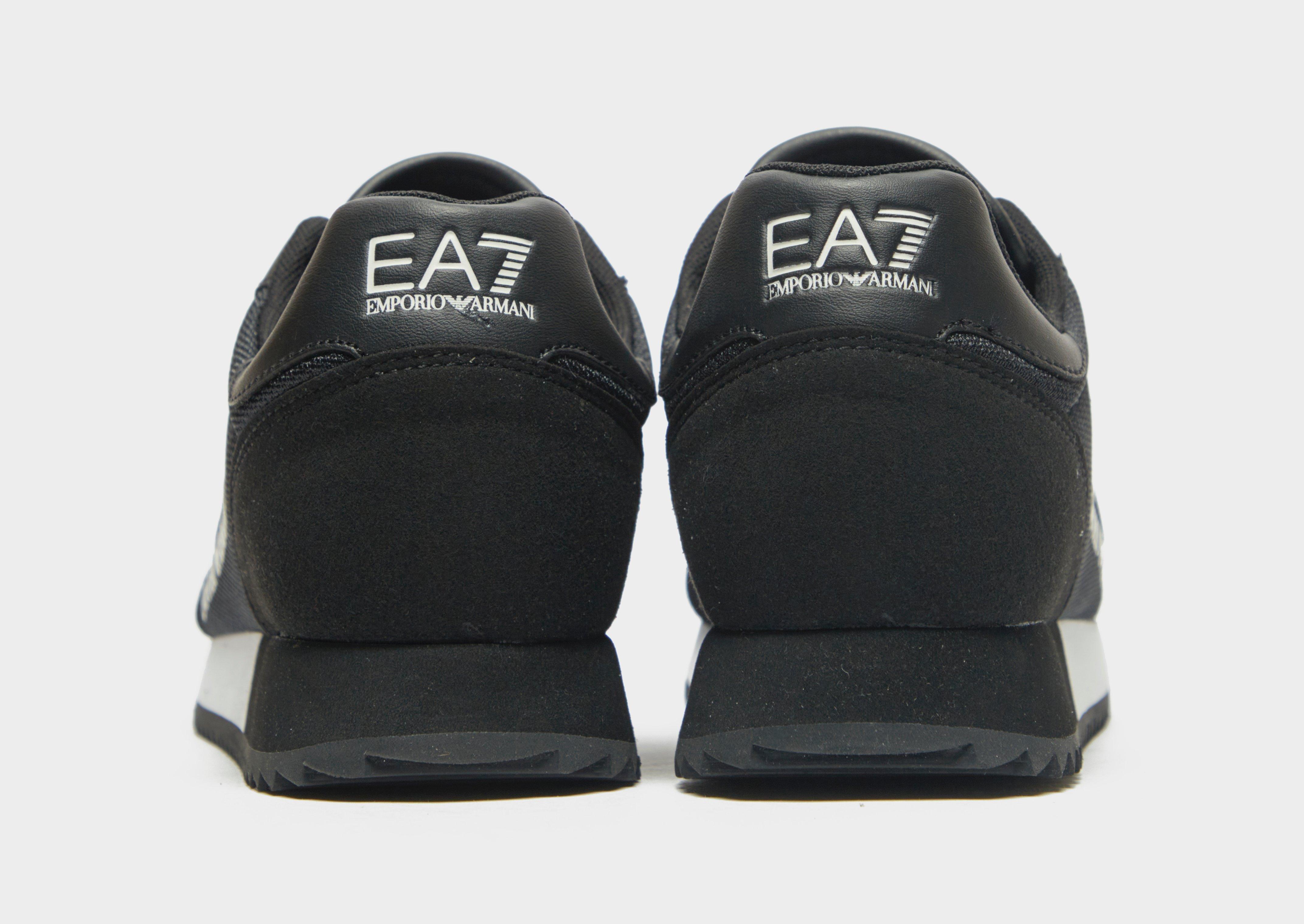 ea7 lace runner