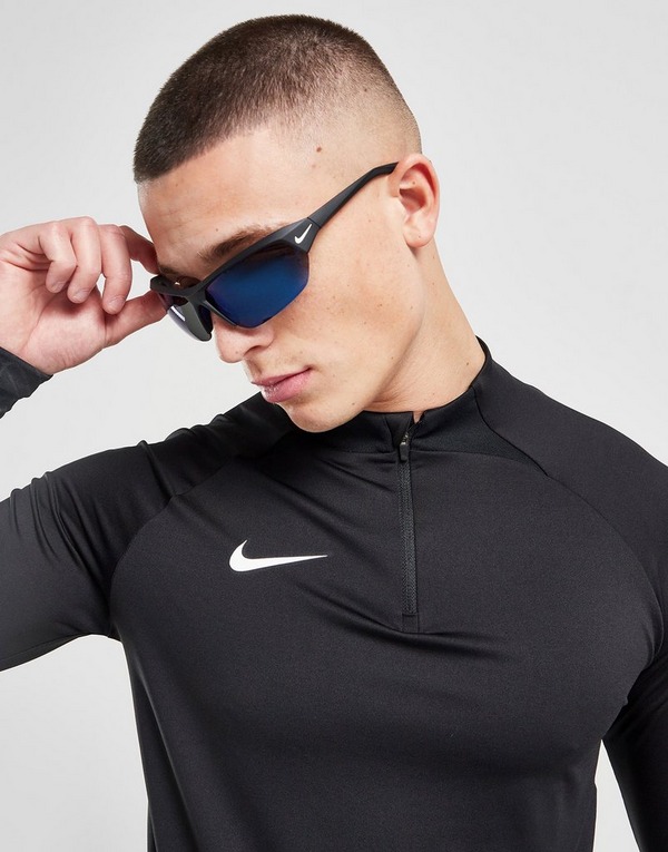 lechuga alguna cosa Sala Black Nike Skylon Ace Sunglasses | JD Sports Global