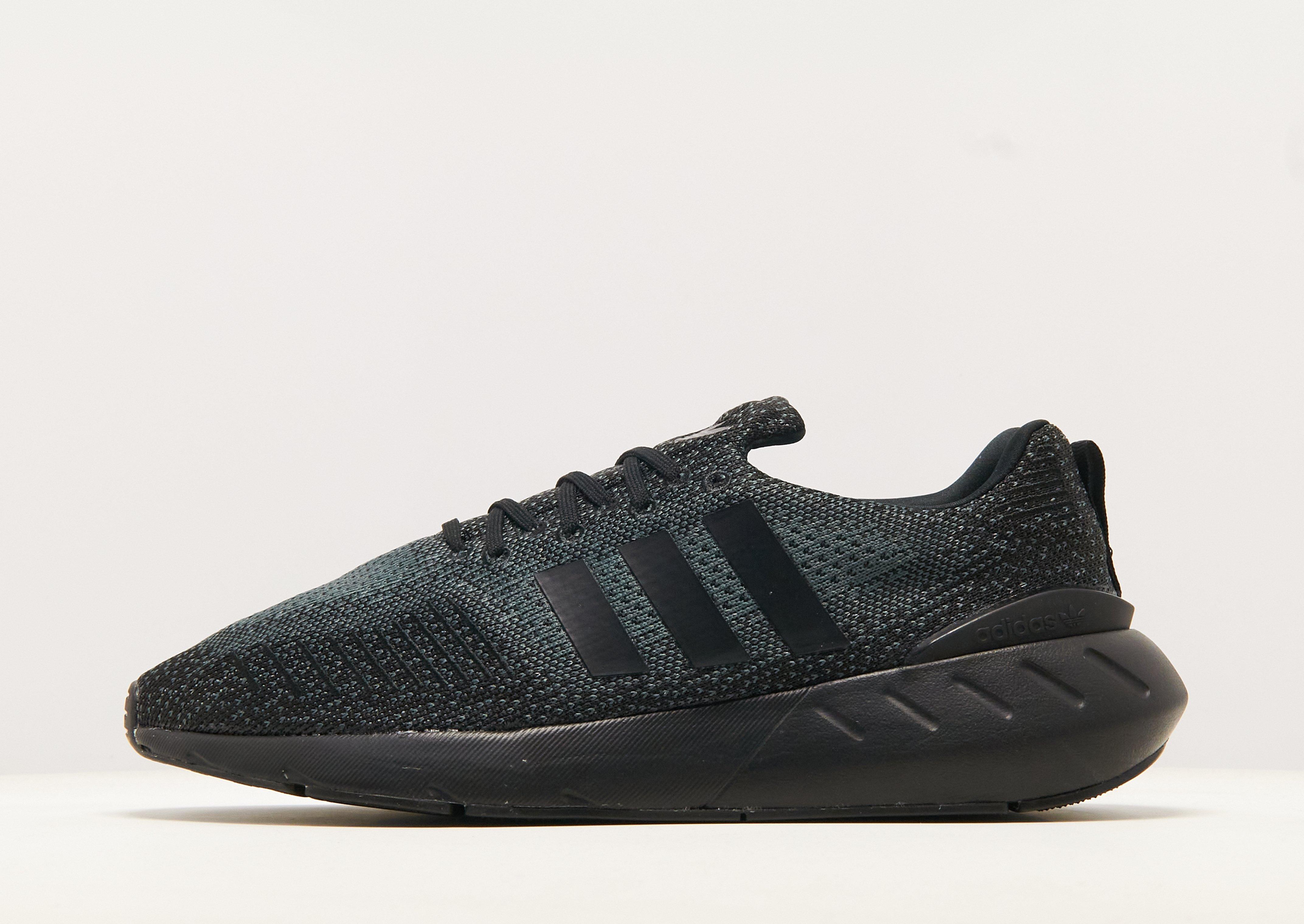 adidas Originals Swift 22