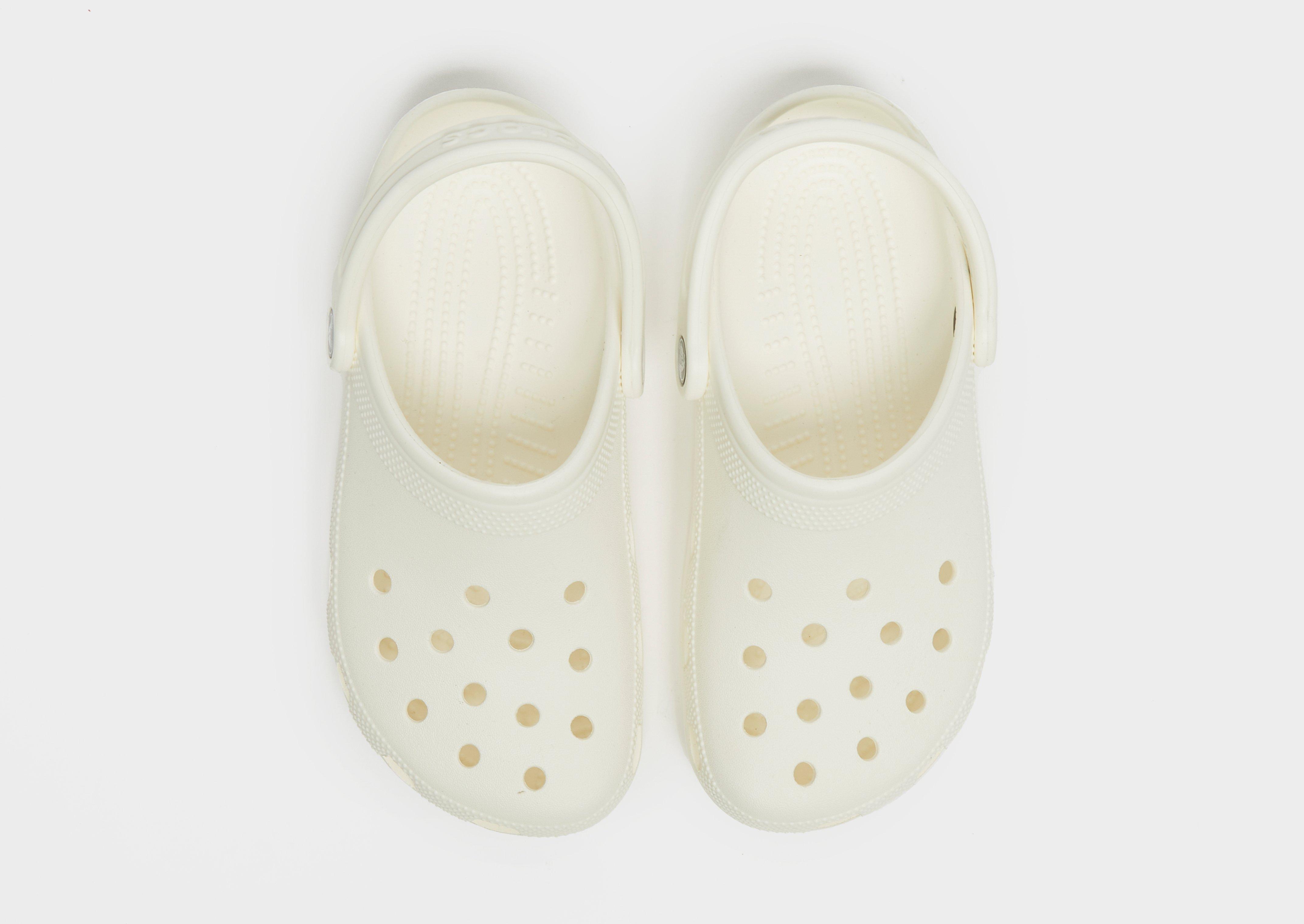 Kids white deals crocs size 4