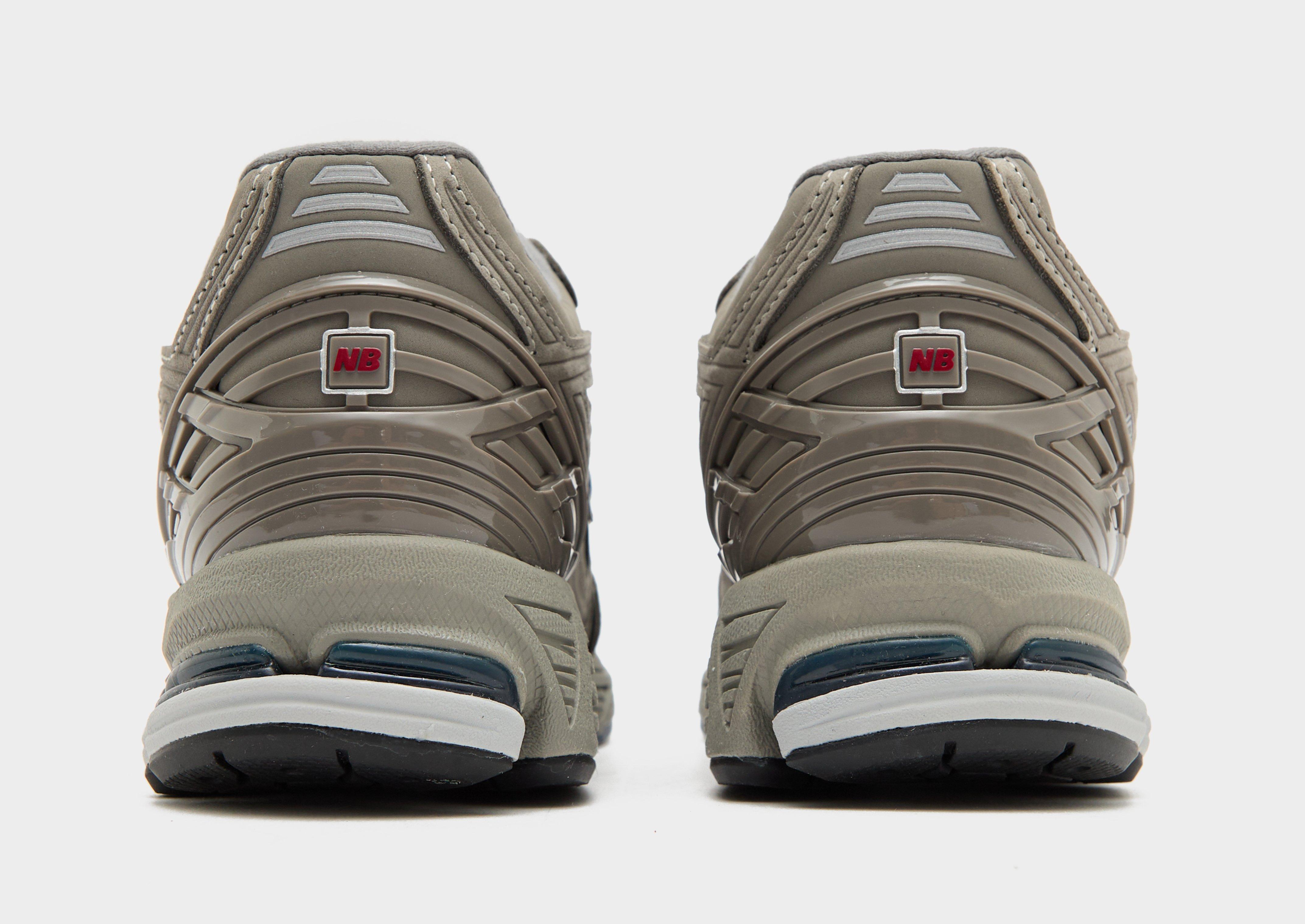 New Balance 1906R