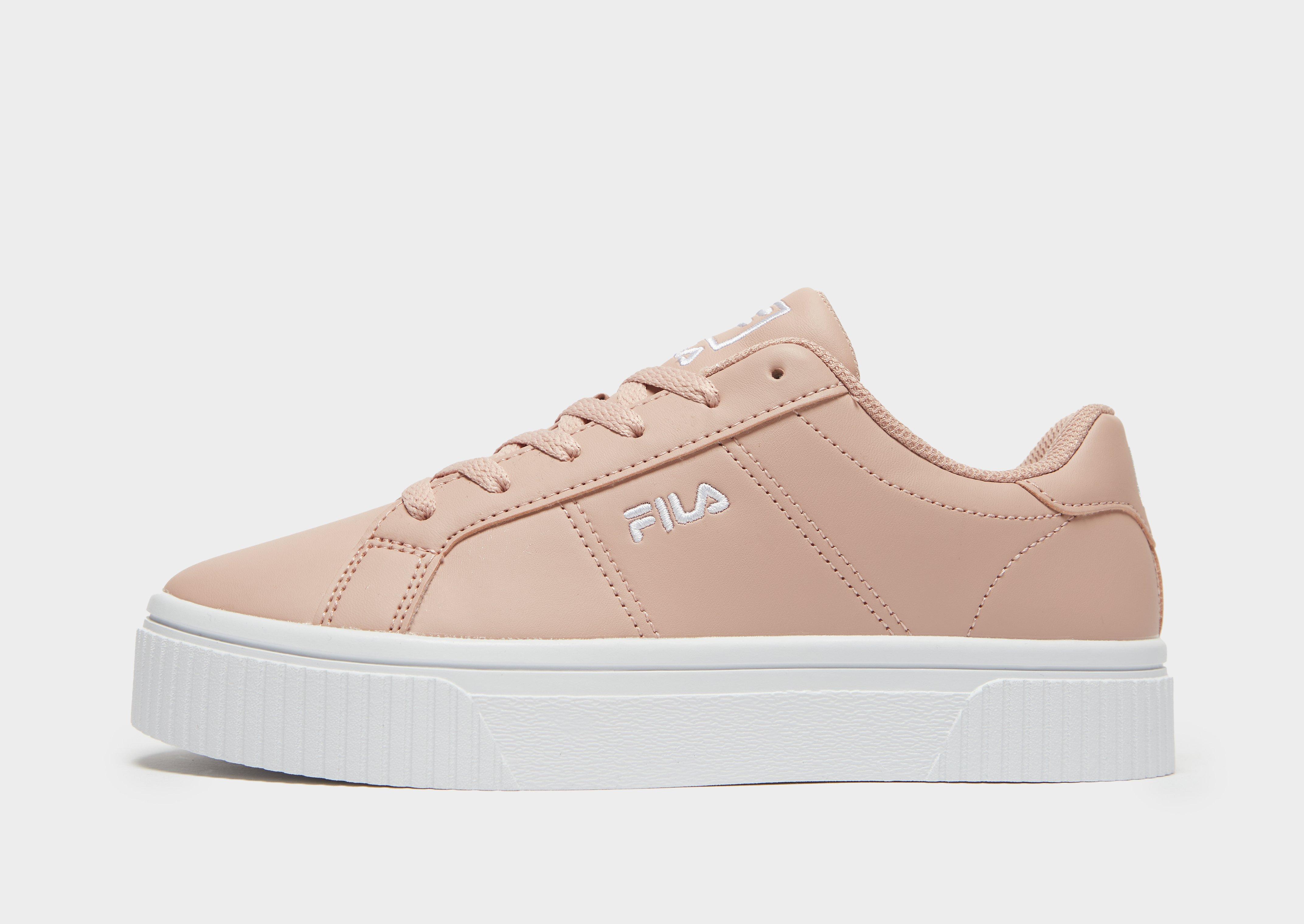 yeezy cloud white size 6