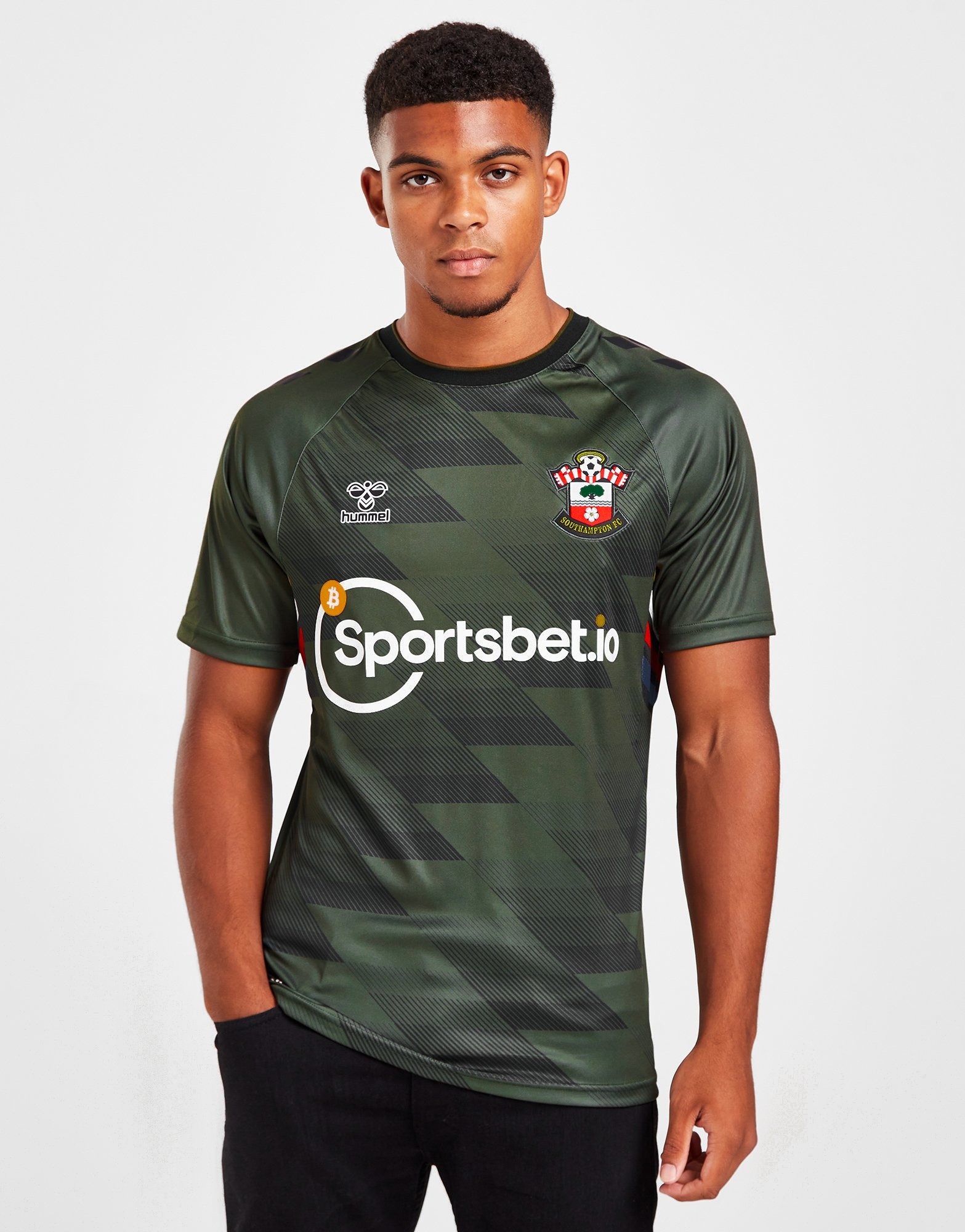 motor Ficticio Disturbio Hummel Southampton FC 2022/23 Third Shirt en Verde | JD Sports España