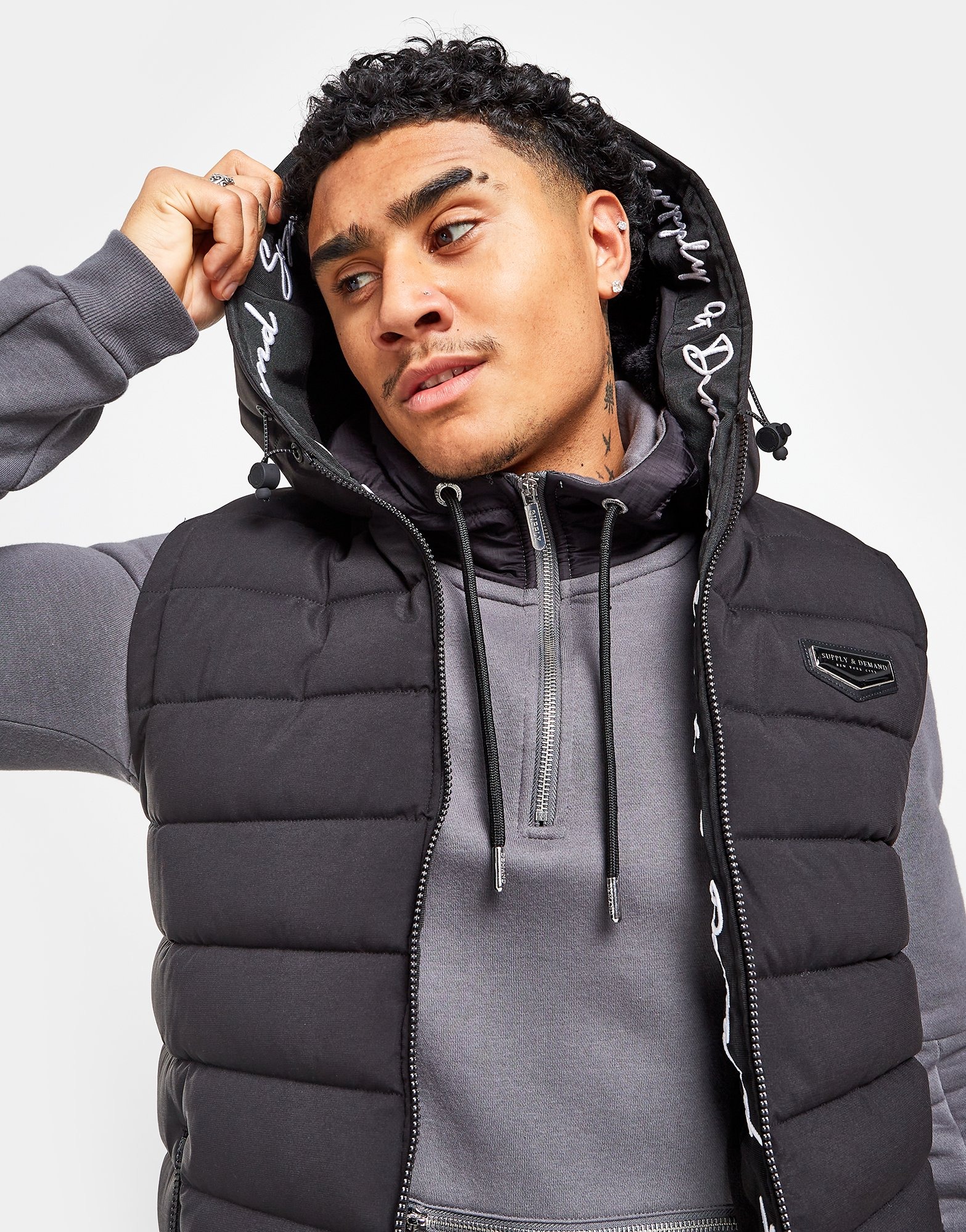 Men's Clothing New Supply & Demand Men’s Script Gilet Fitness, Running