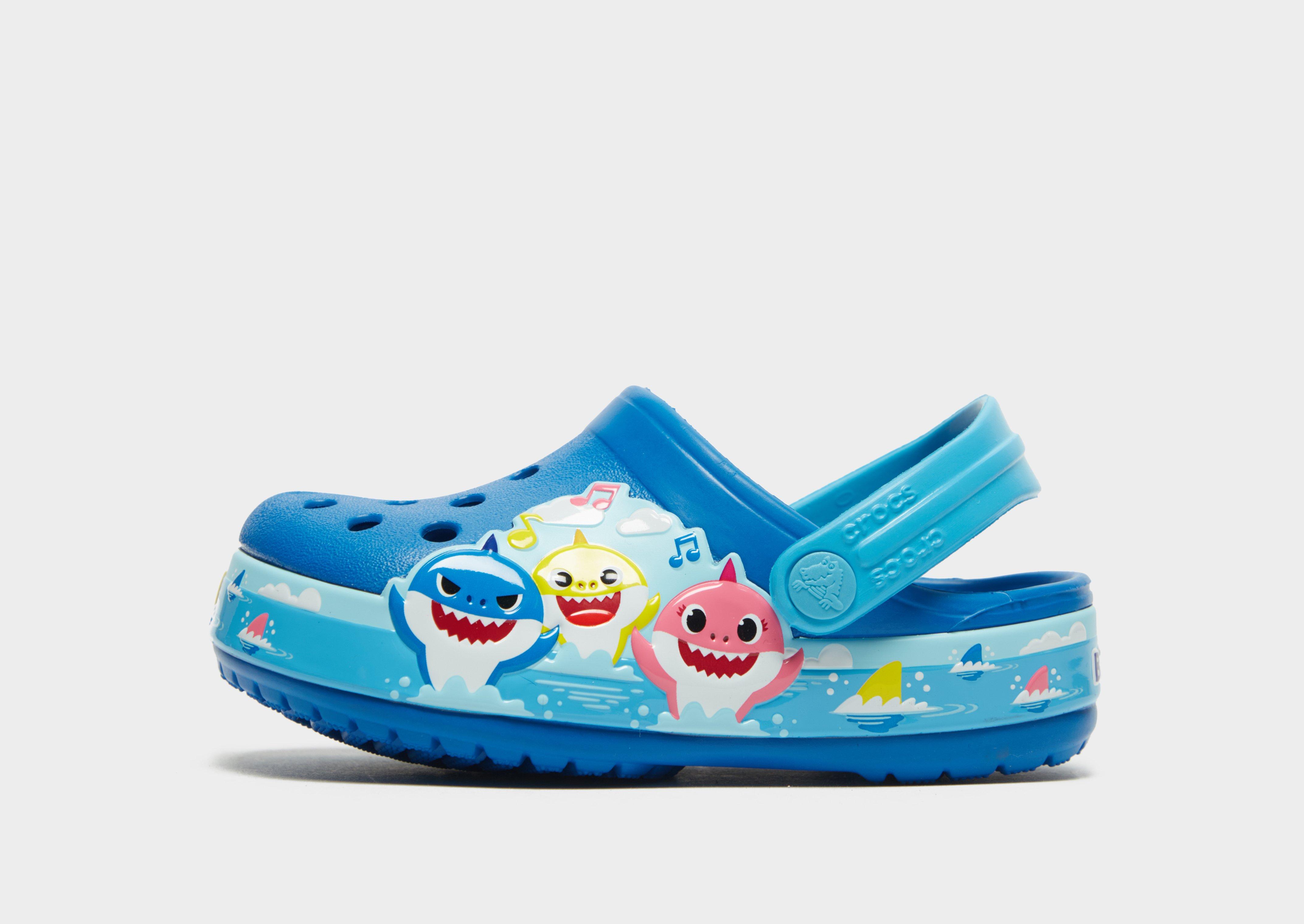 Vermoorden walgelijk Plateau Crocs Baby Shark Classic Clog Infant - JD Sports Nederland