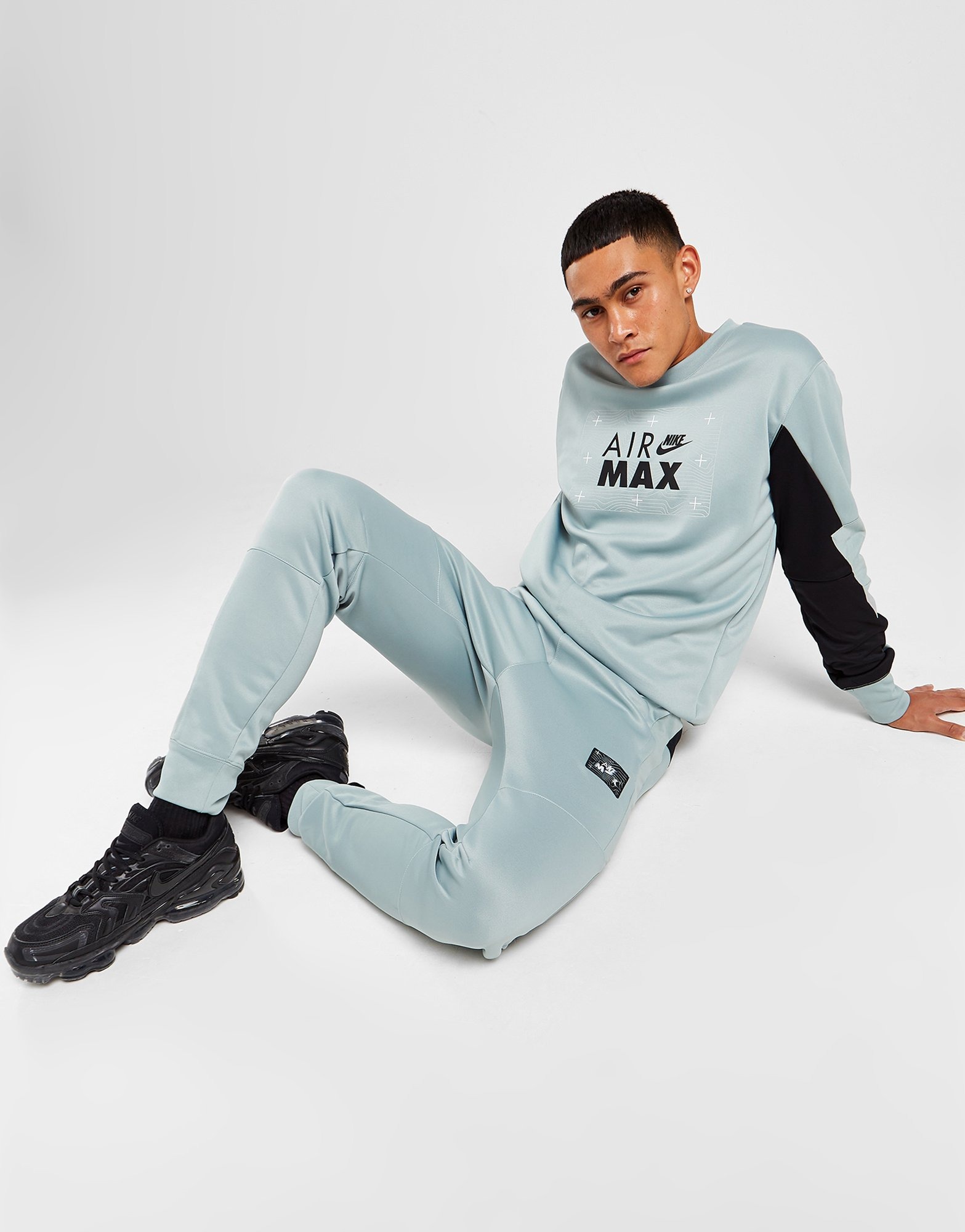 Moeras revolutie Vochtig Dusty Sage Black Dusty Sage Nike Air Max Sportswear Track Pants | JD Sports