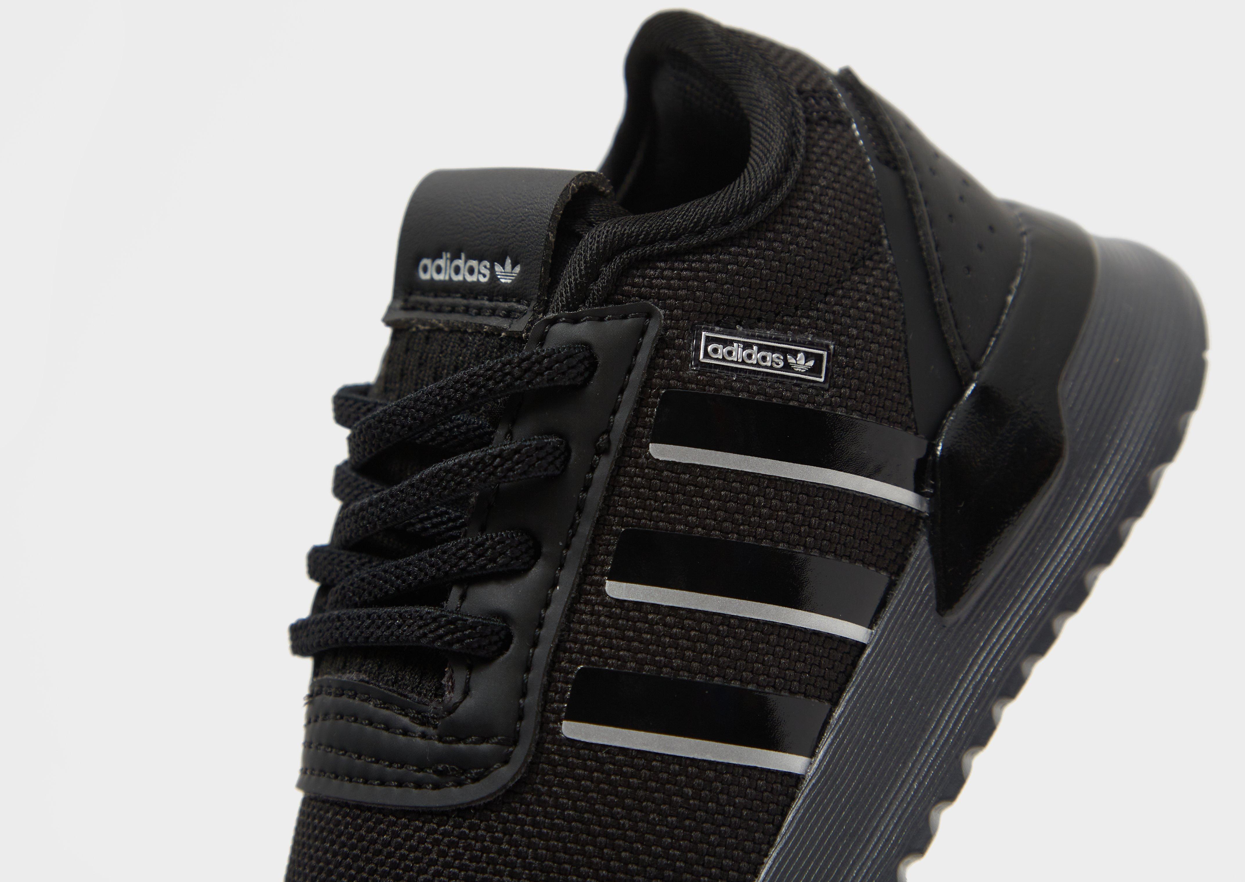 black u_path trainers