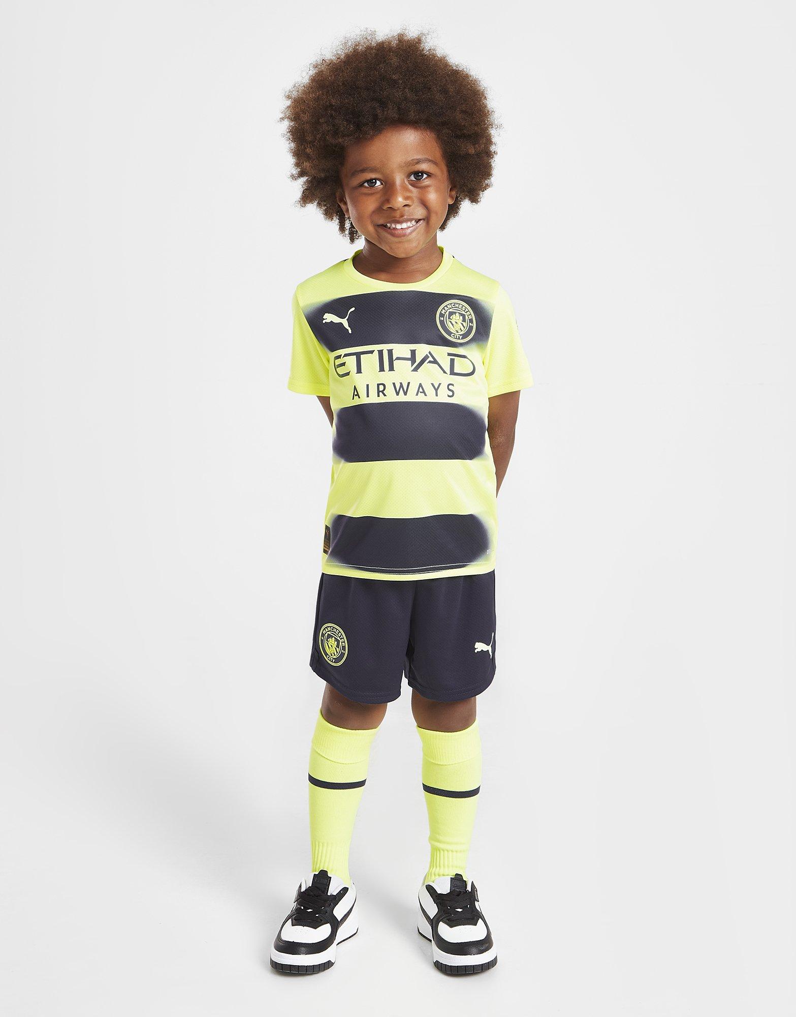 Man city store kids football kit