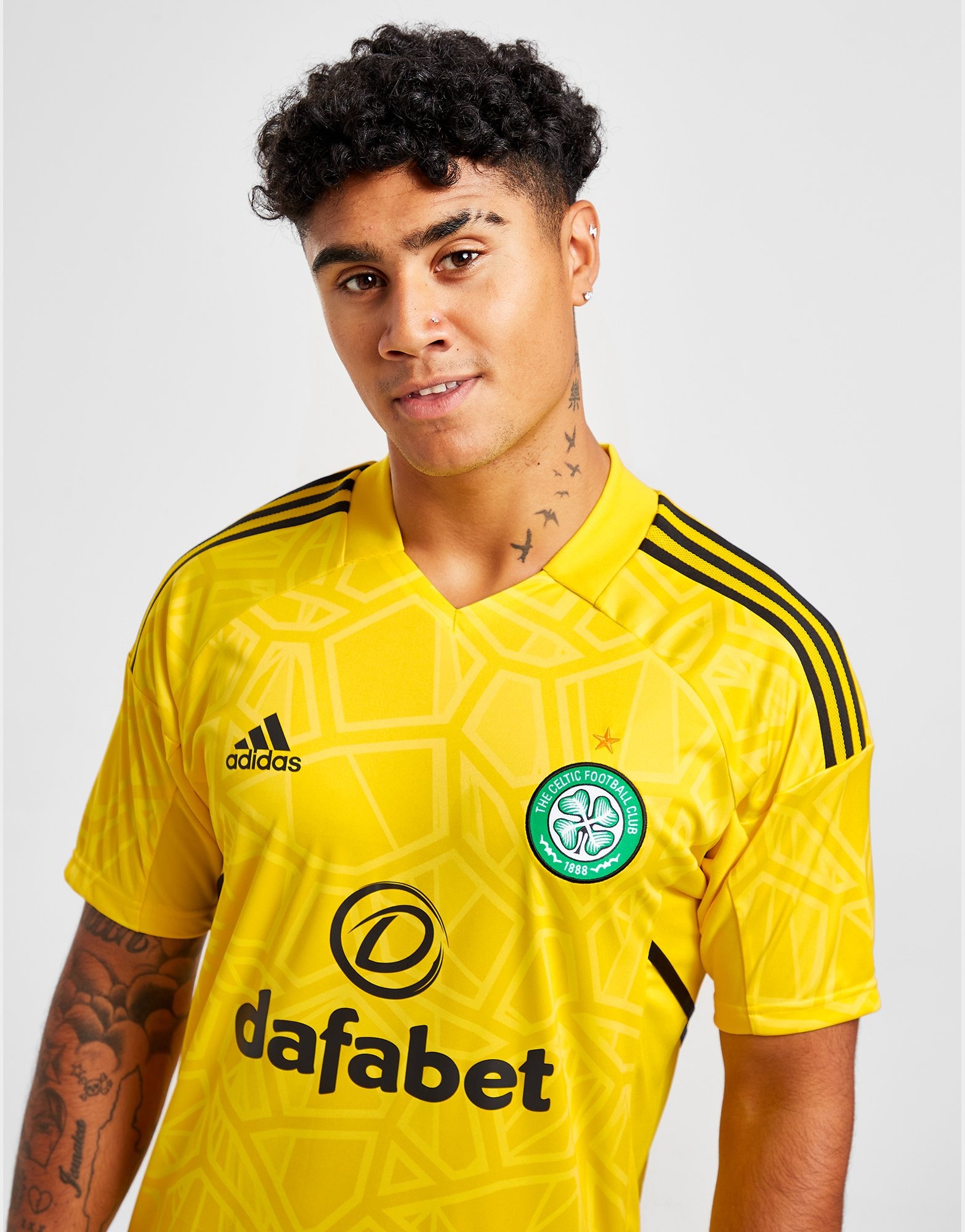 Yellow adidas Celtic FC 2022/23 Home Goalkeeper Shirt