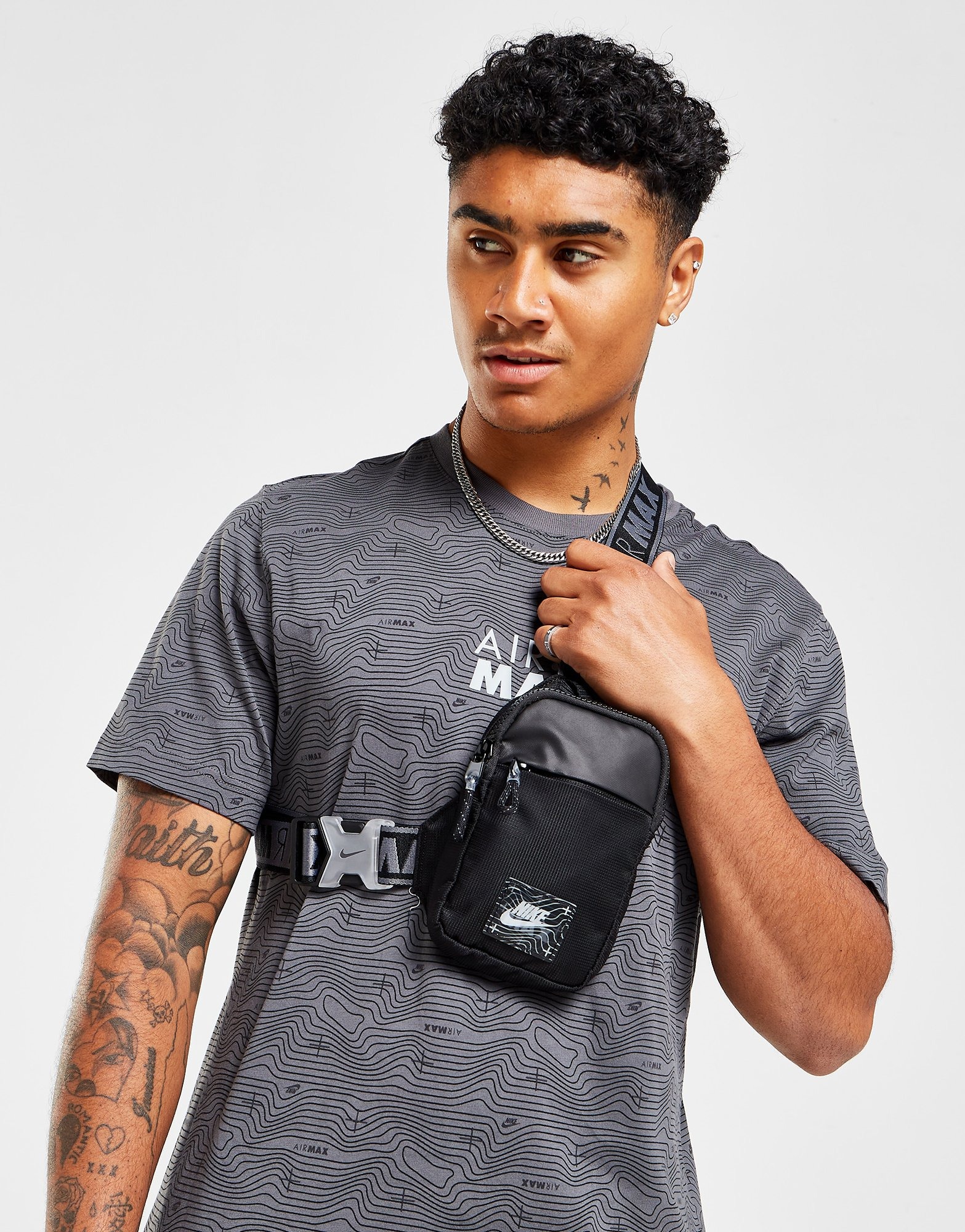 Nike Sportswear Essentials Air Max Crossbody Bag