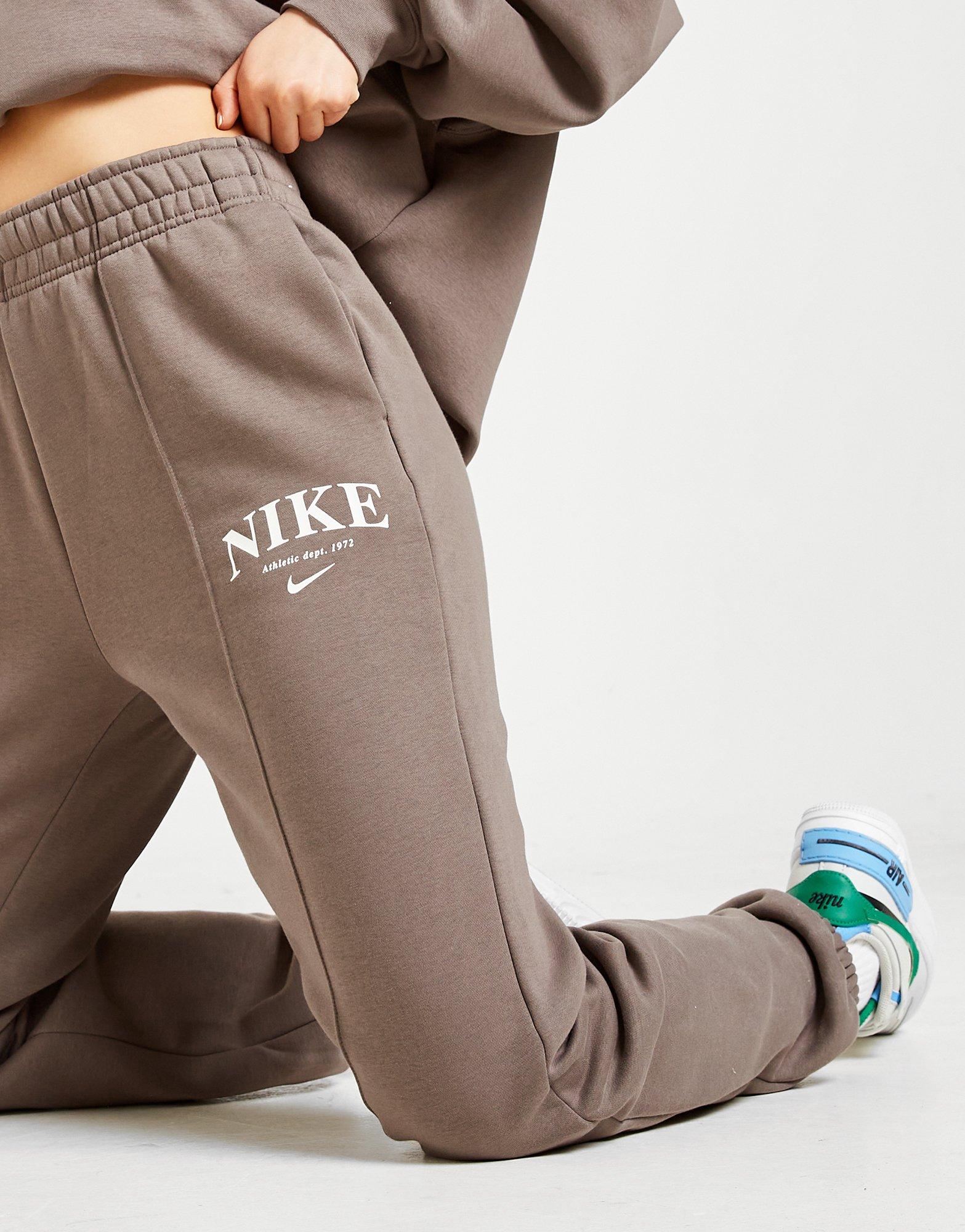 Nike Sportswear Varsity Joggers Women's