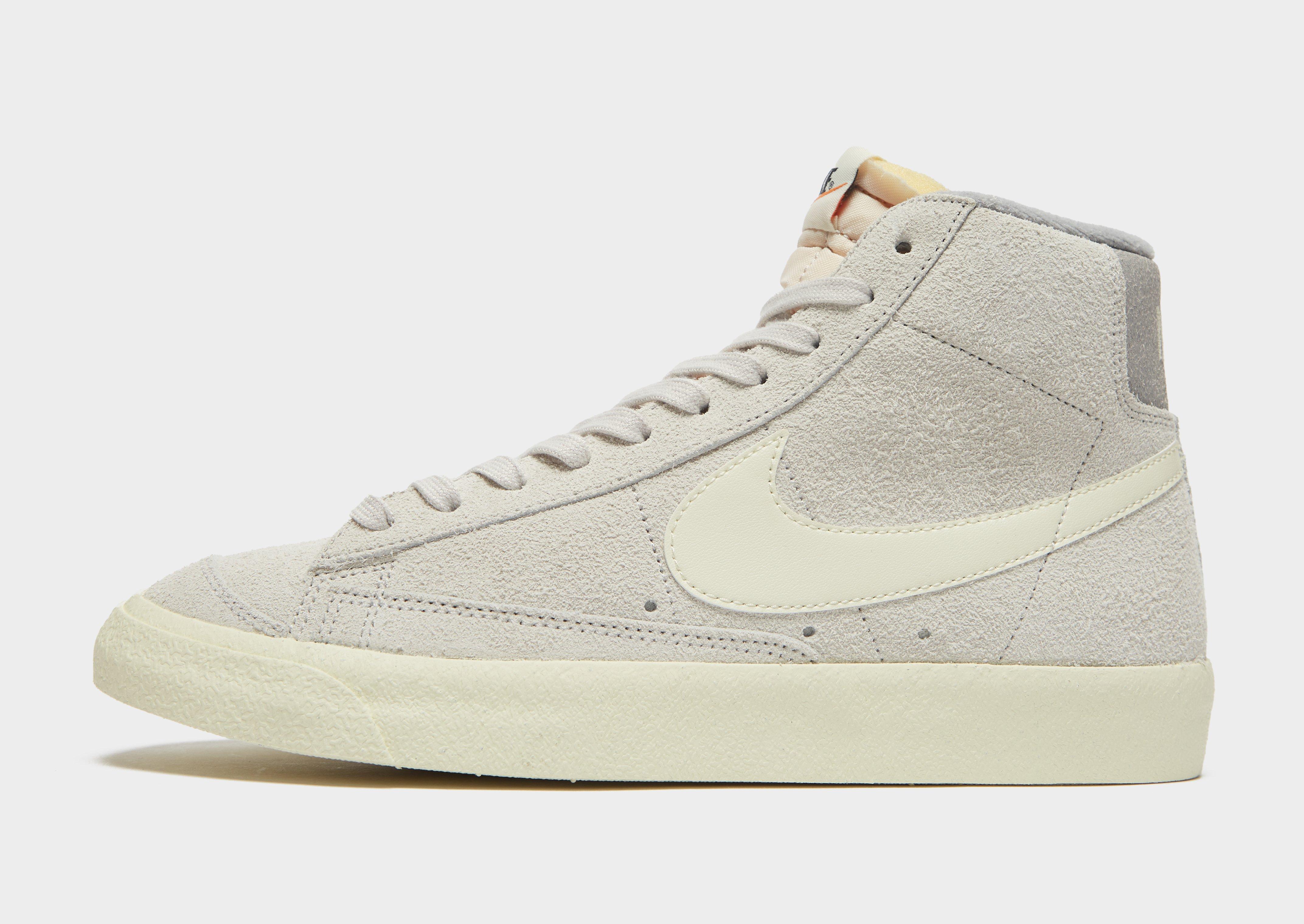 nike blazer beige mid