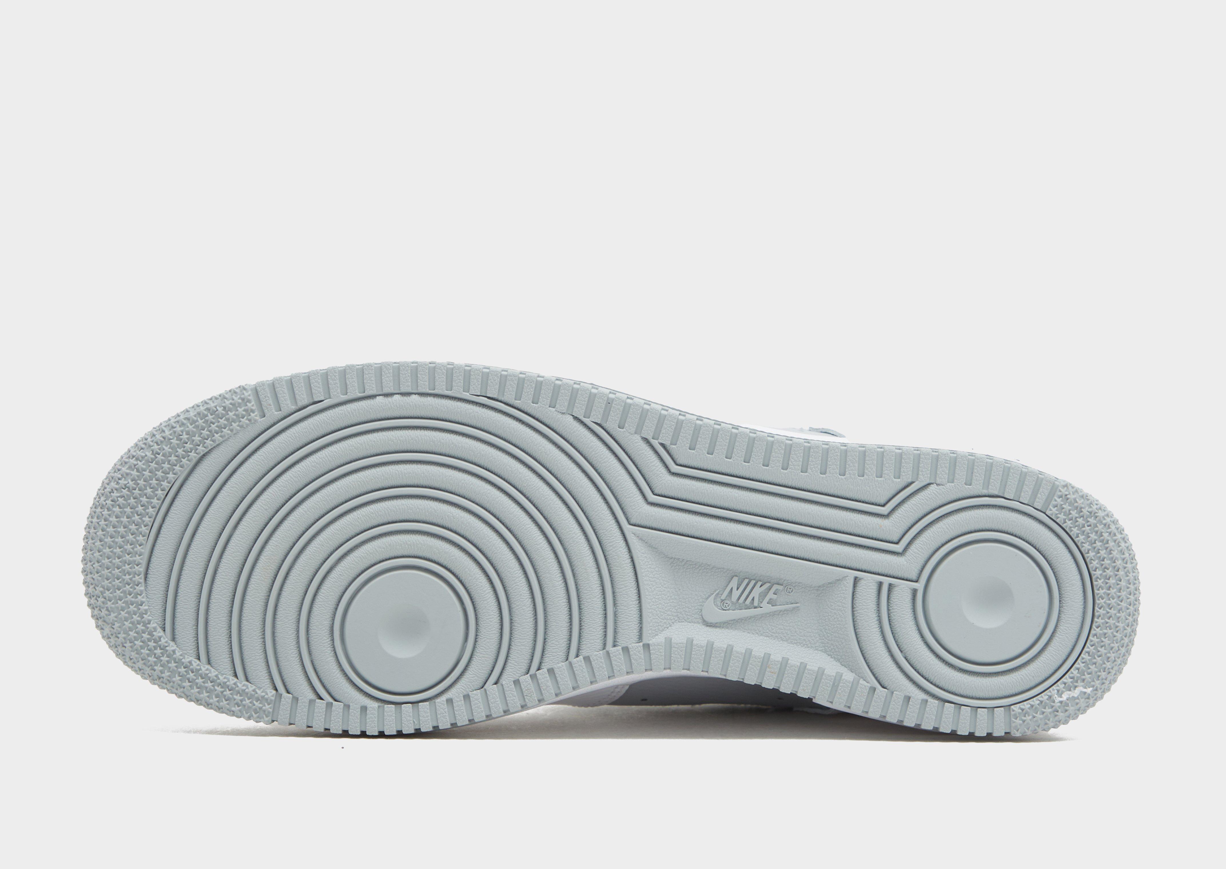 Nike Air Force 1 '07 LV8