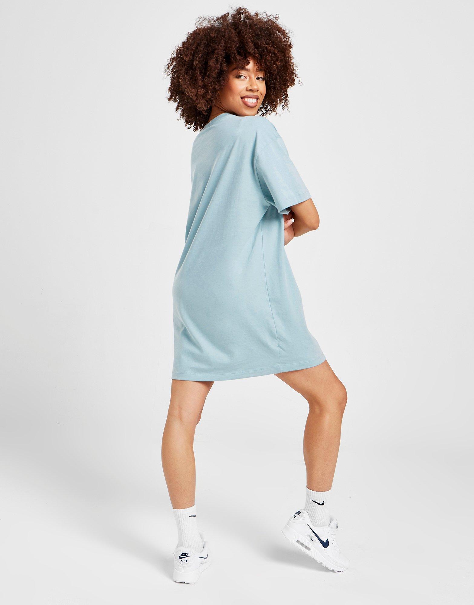 Nike Sportswear Short Sleeve Graphic Dress