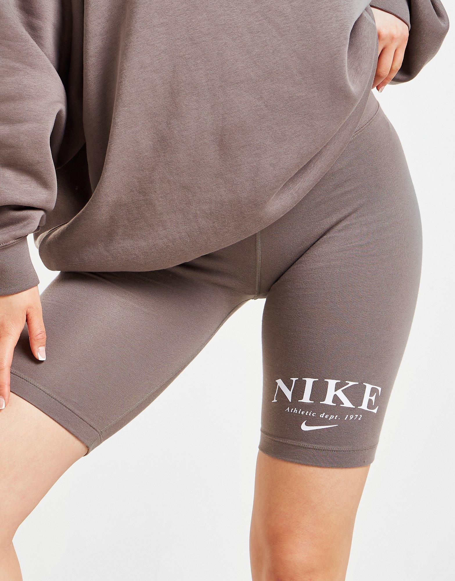 Nike Varsity Cycle Shorts