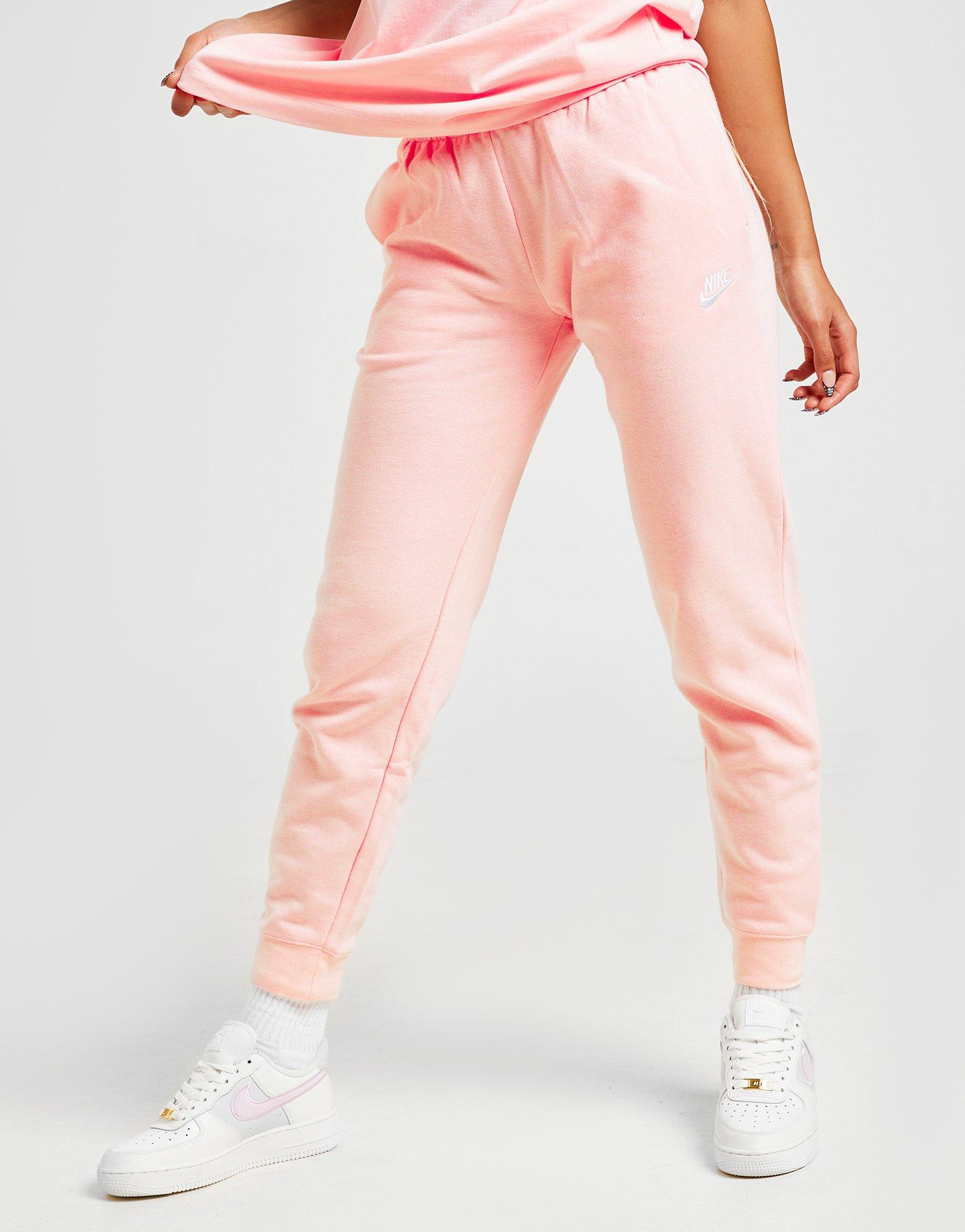 Nike Essential Joggers