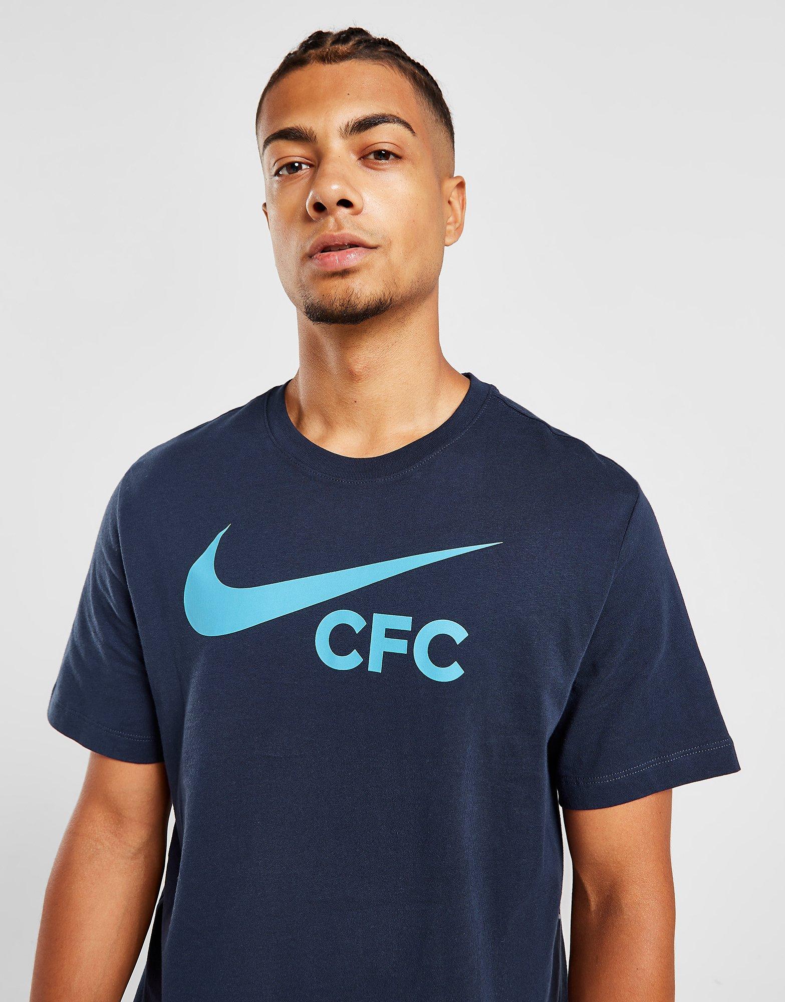 Coca intermitente Desacuerdo Nike Chelsea FC Swoosh T-Shirt en Azul | JD Sports España