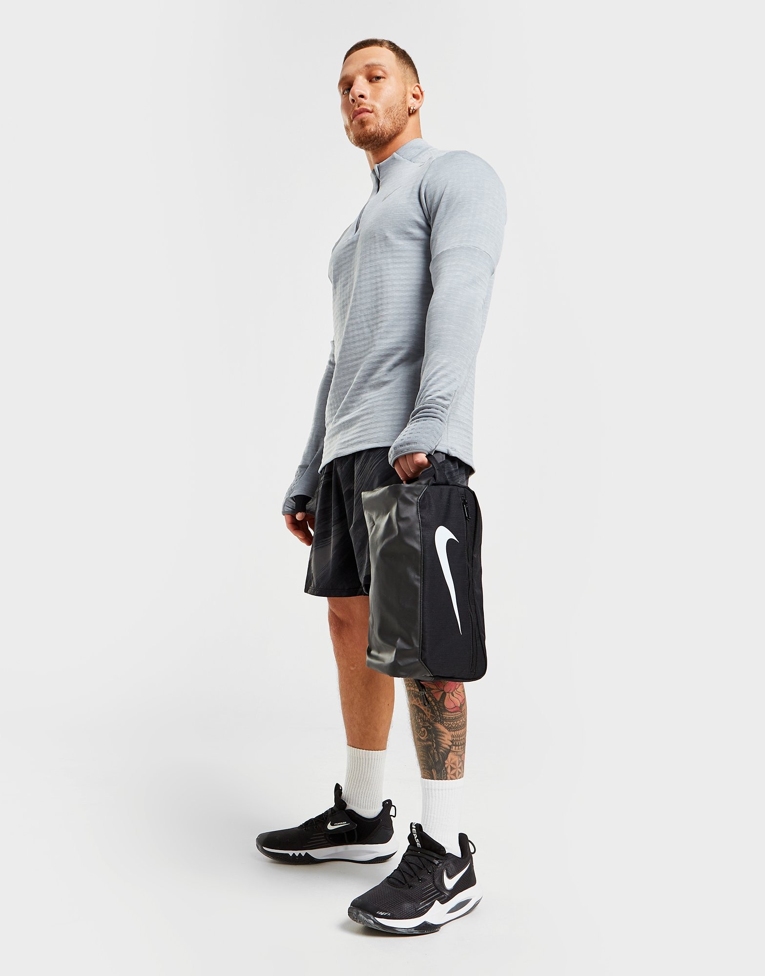 Black Nike Sportswear Essentials Cross-Body Bag - JD Sports Global