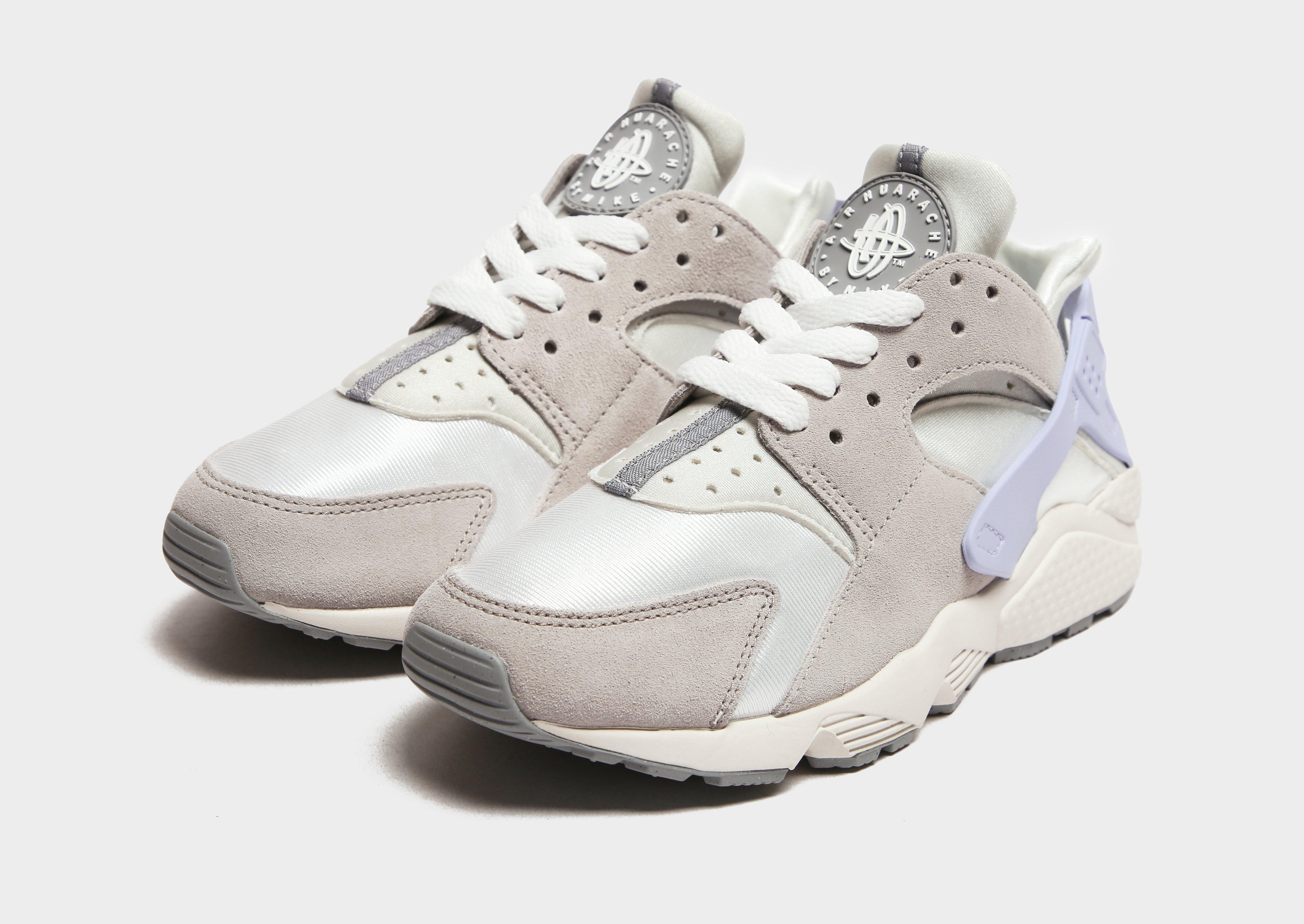 Nike Air Huarache Women s