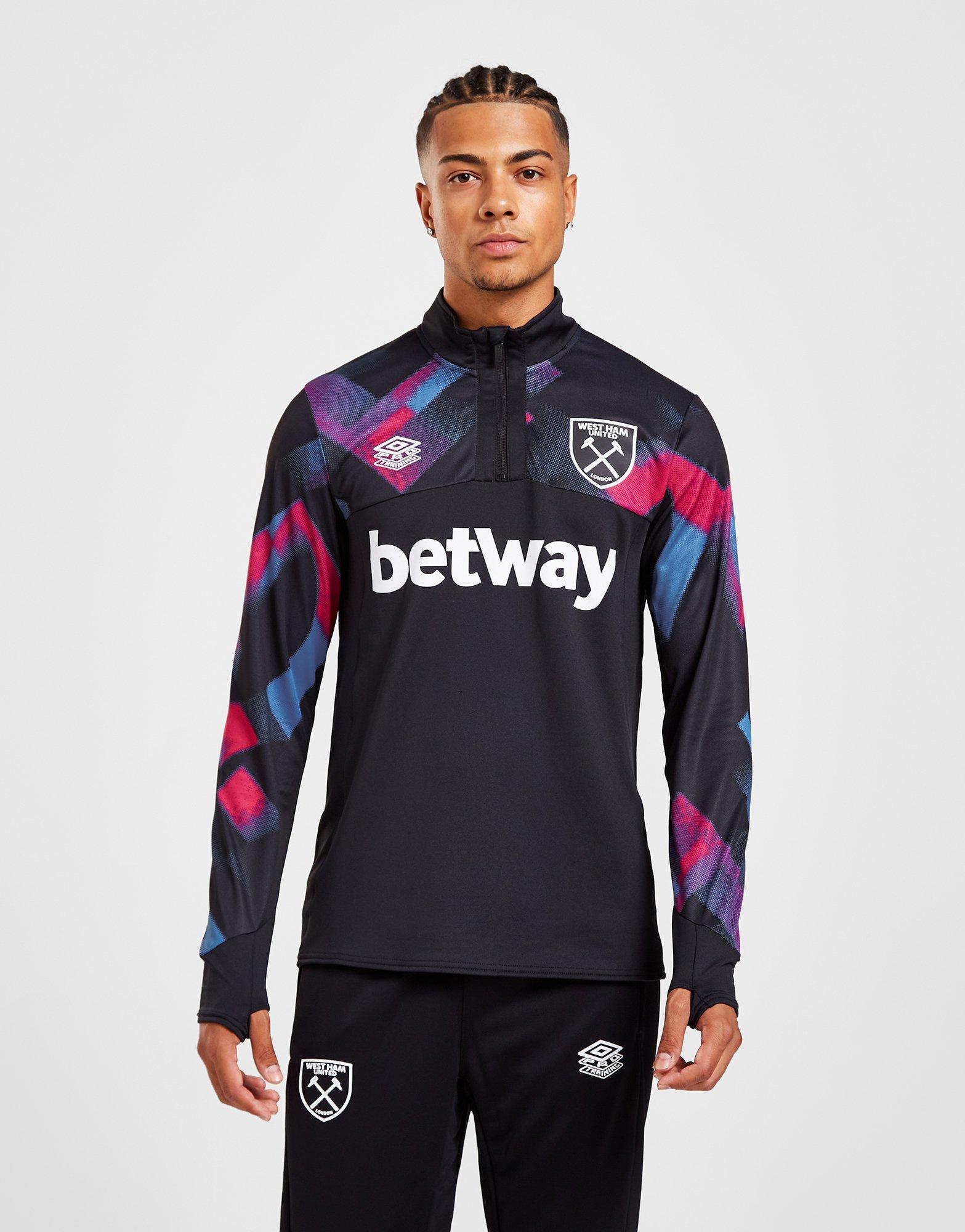 Black Umbro West Ham United FC Warm Up 1/4 Zip Top | JD Sports UK