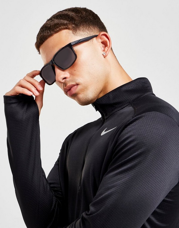 eftertænksom opnåelige Mig Sort Nike Essential Chaser Solbriller - JD Sports Danmark