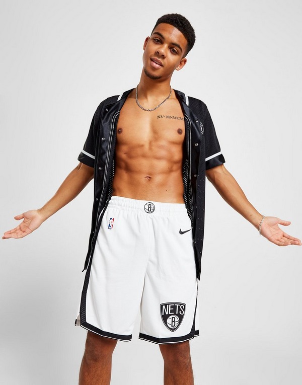 barbería Tranquilizar grieta Nike pantalón corto NBA Brooklyn Nets Swingman en Blanco | JD Sports España