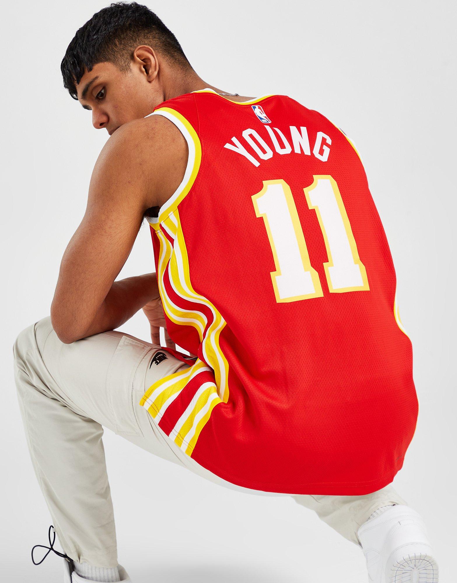 Red Nike NBA Atlanta Hawks Young #11 Swingman Jersey - JD Sports