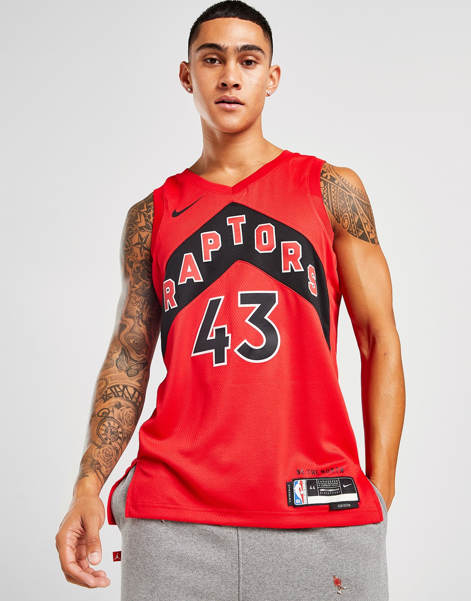 red nba jersey