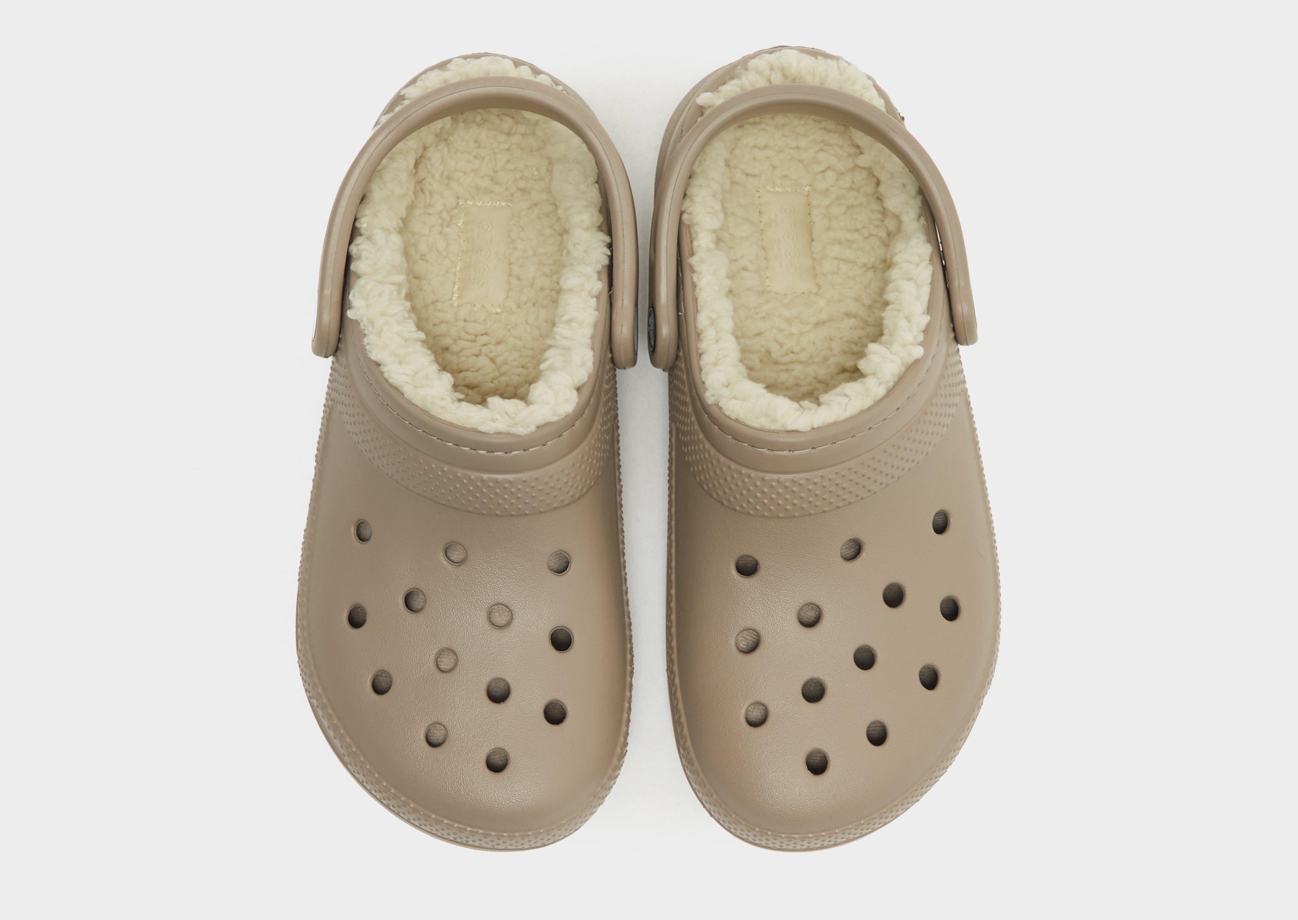 Tan crocs hot sale with fur