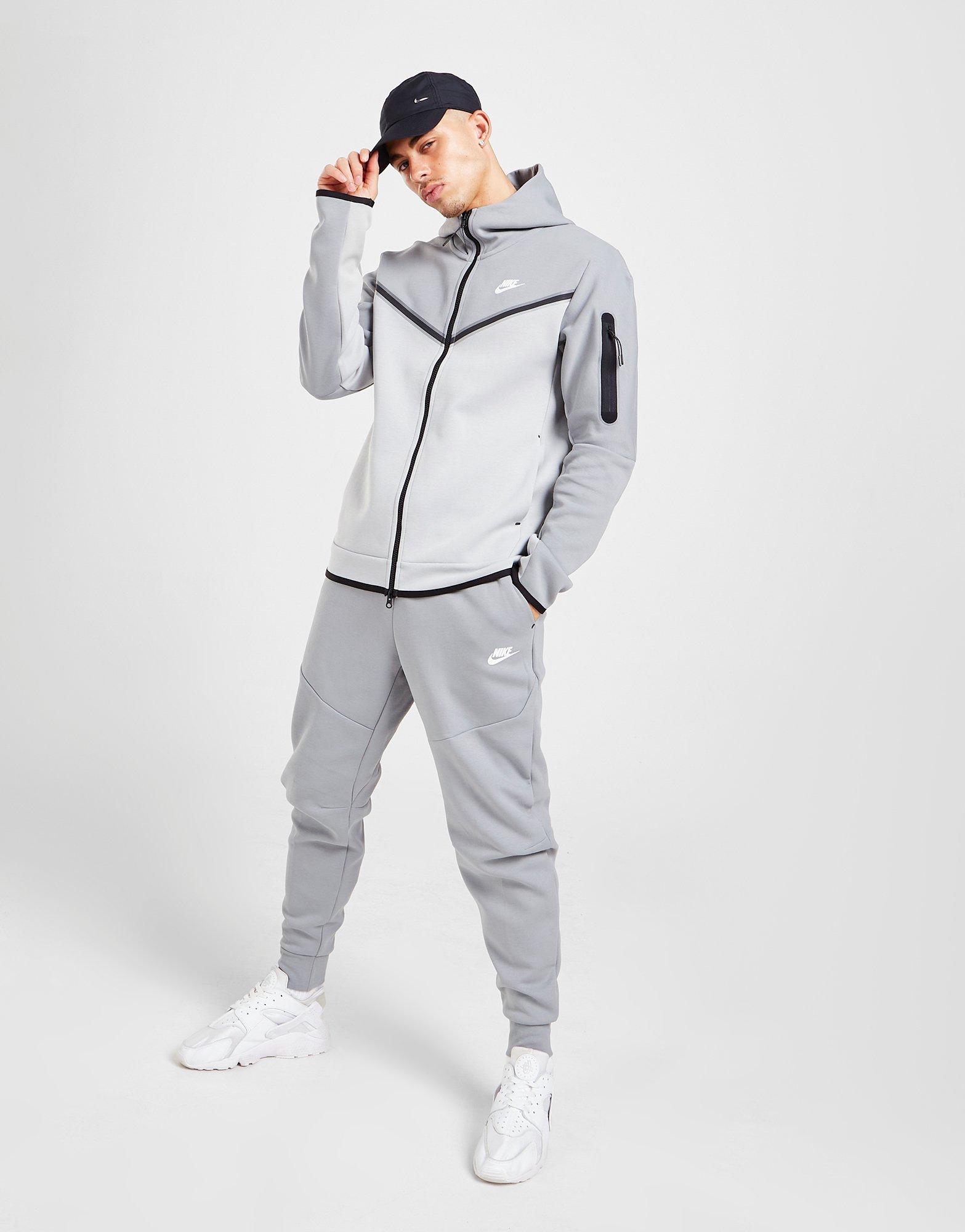 Nike Tech Fleece Full Zip Hoodie