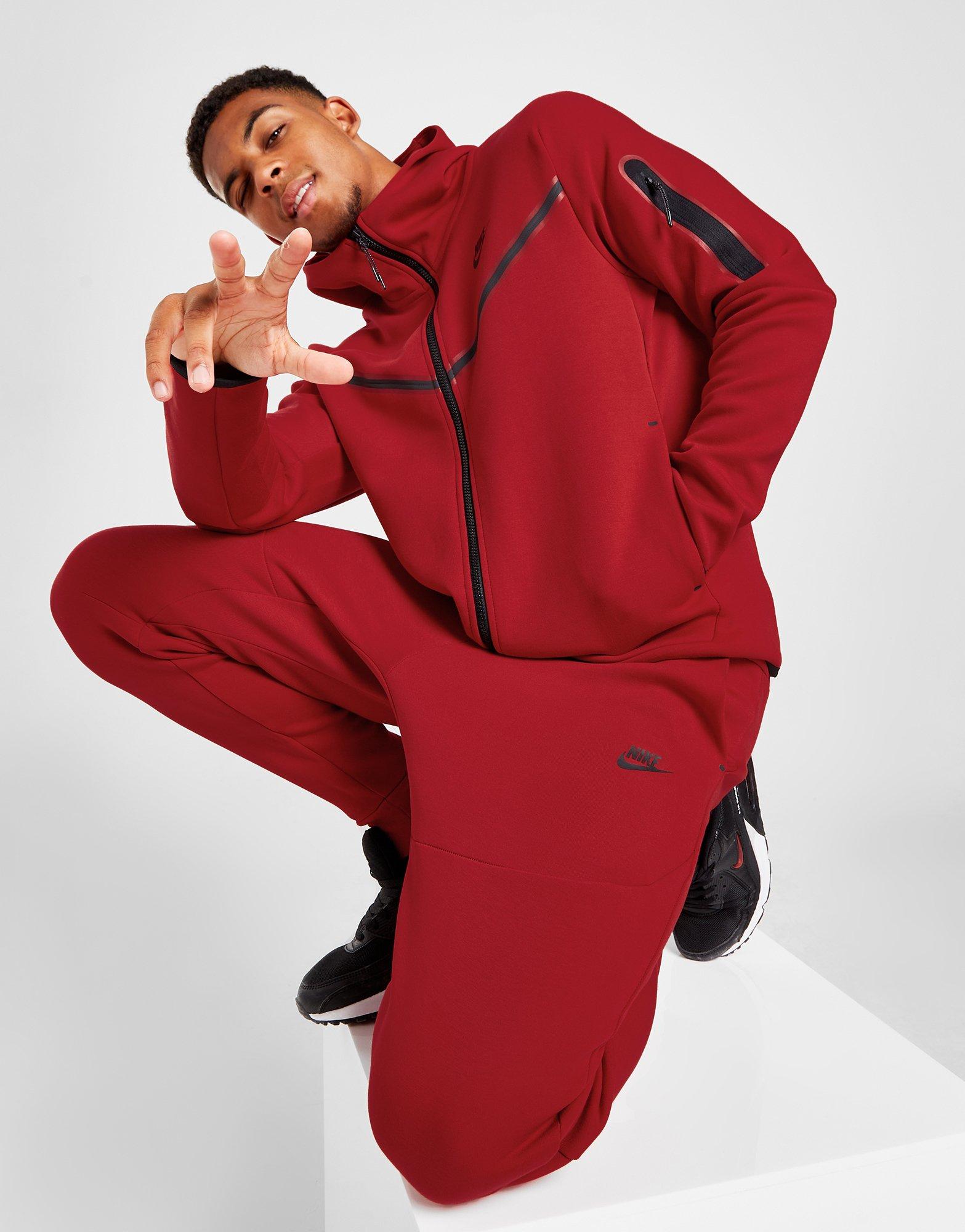 red nike tech