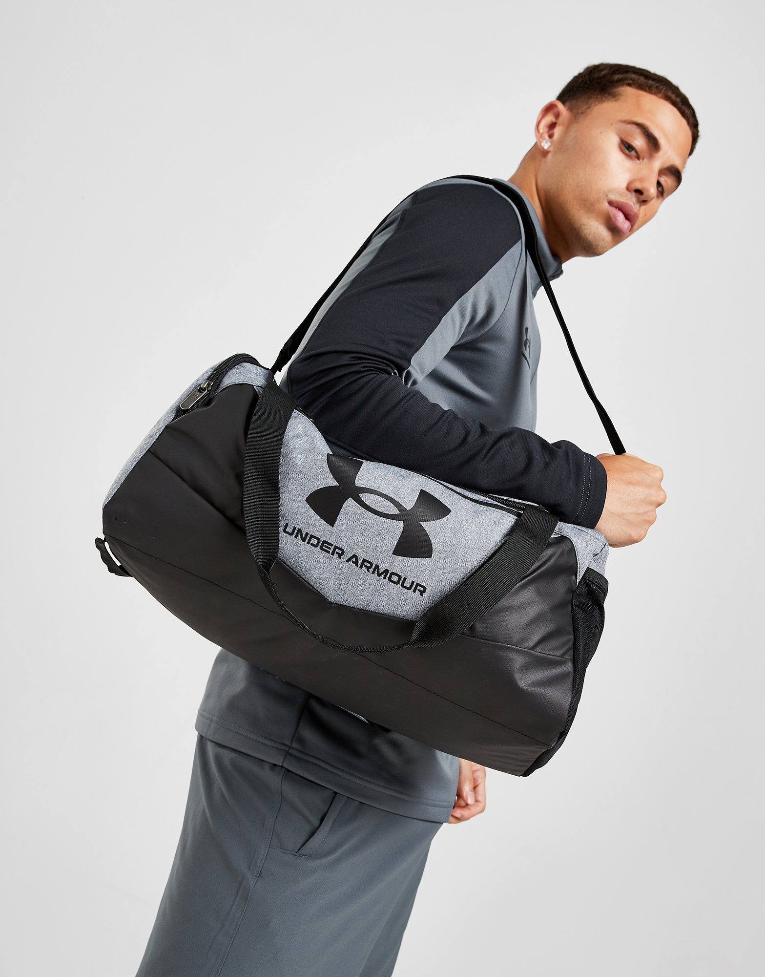 Las mejores ofertas en Bolsas de medio de poliéster Under Armour para  hombres