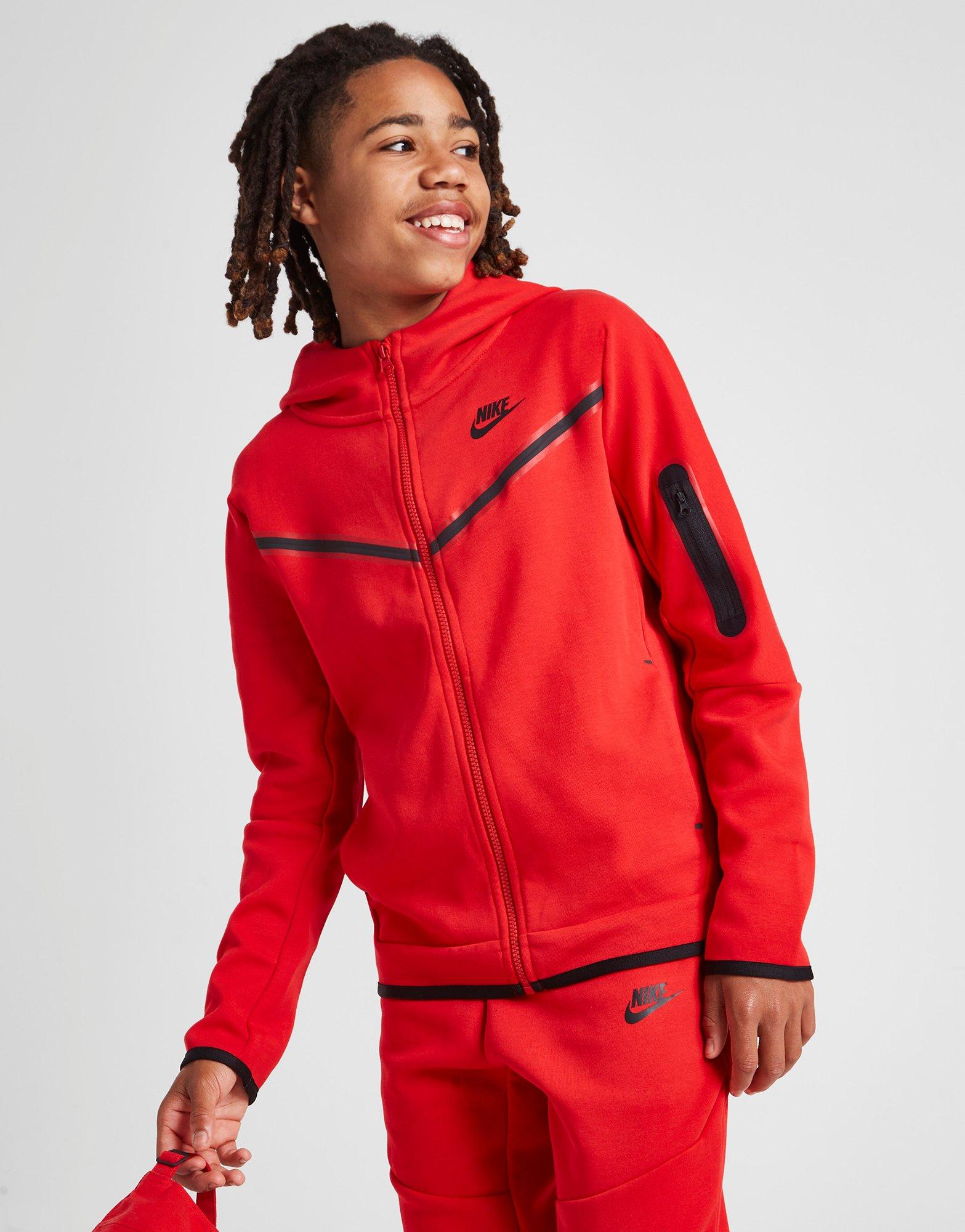 red nike tech