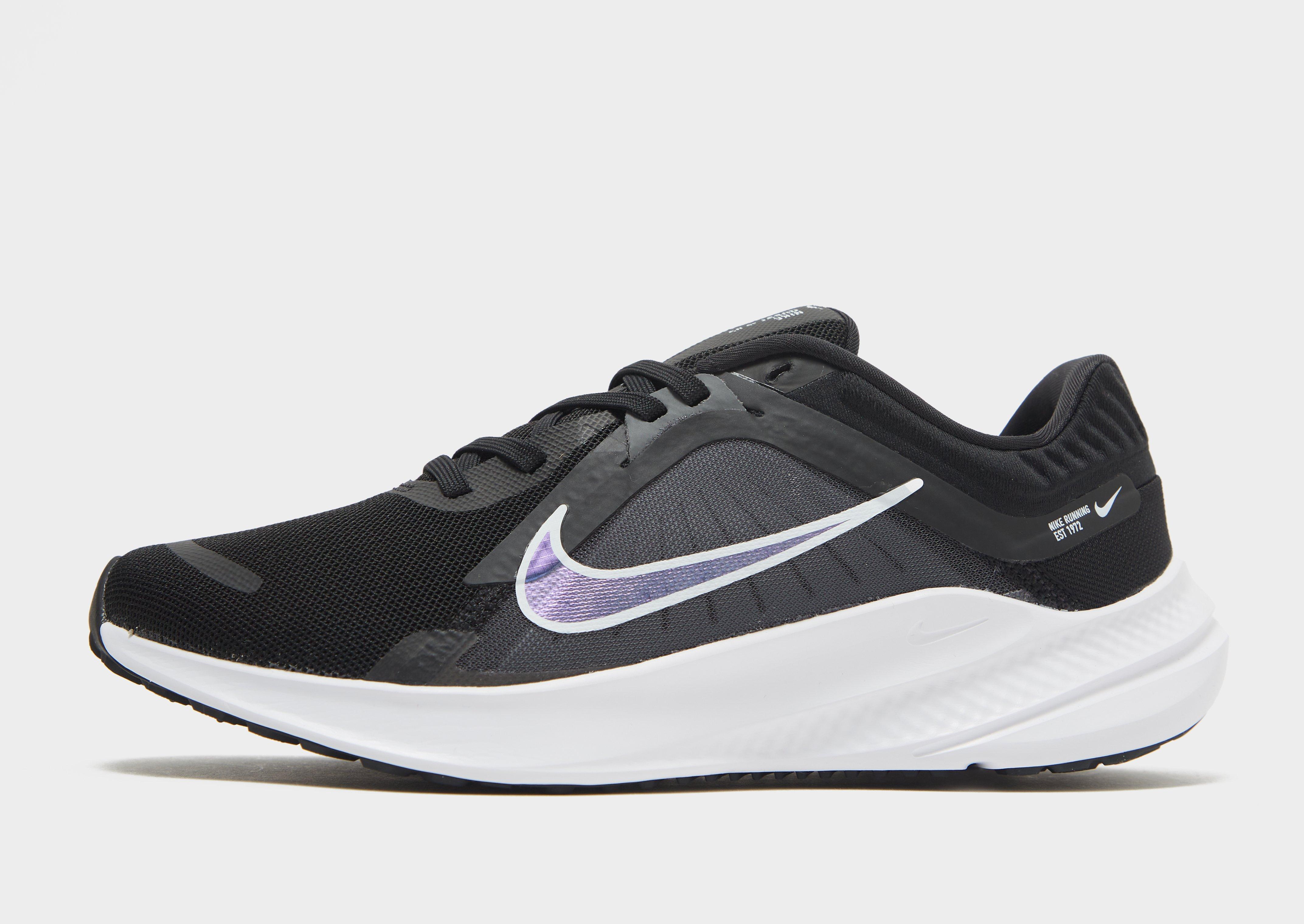 Running quest trainers black and outlet white