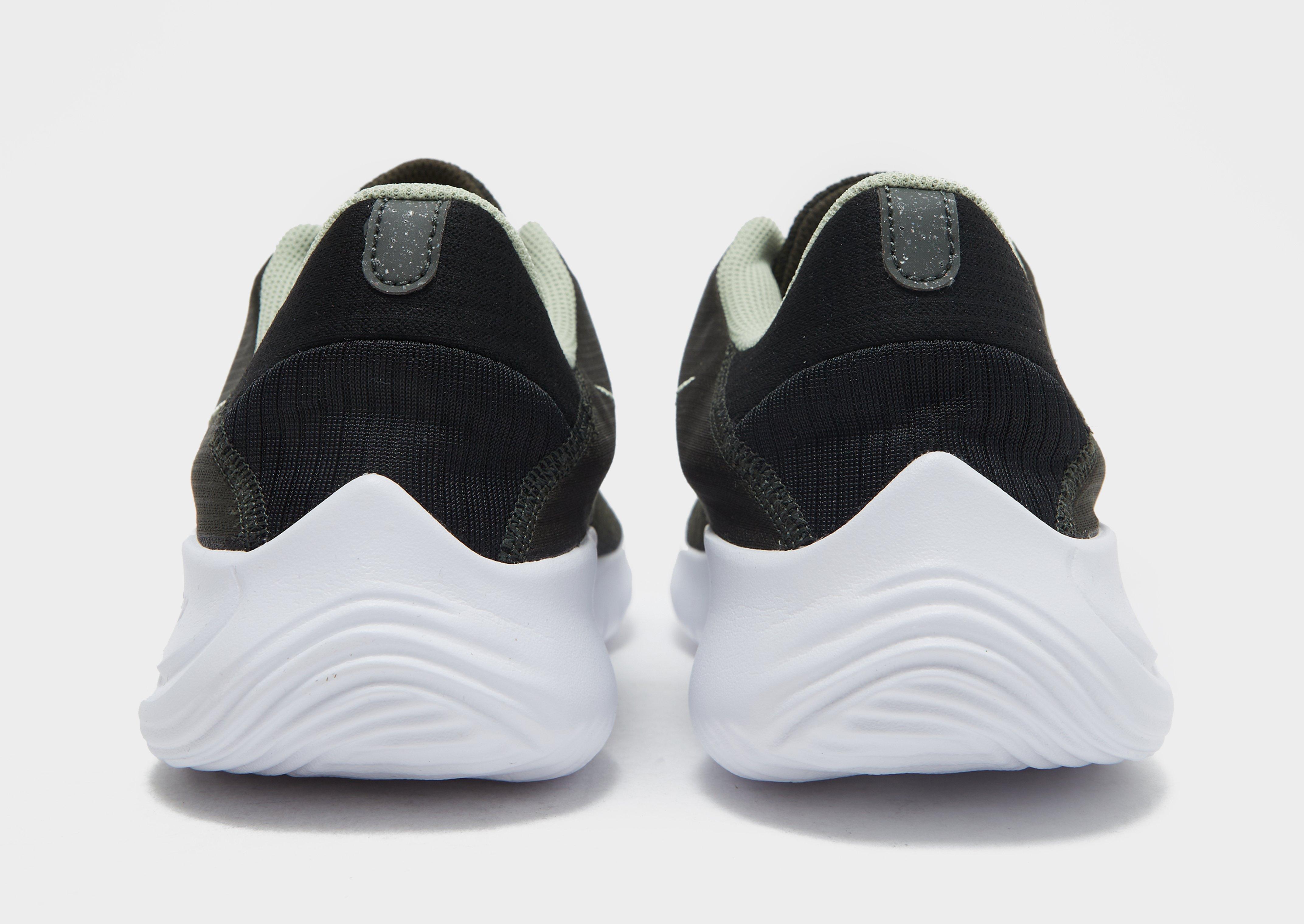 Nike Flex Experience Run 11
