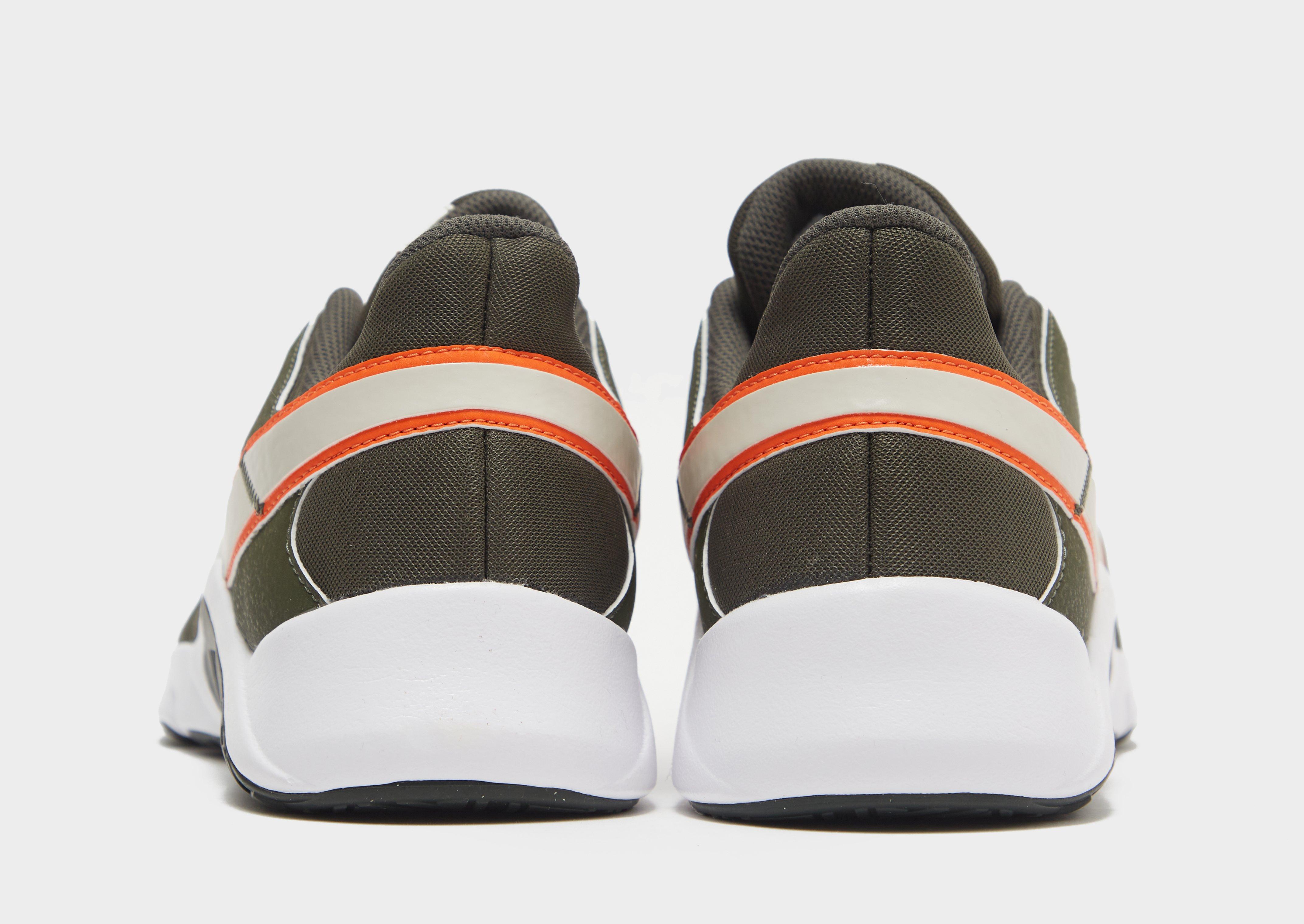 Nike Legend Essential 2