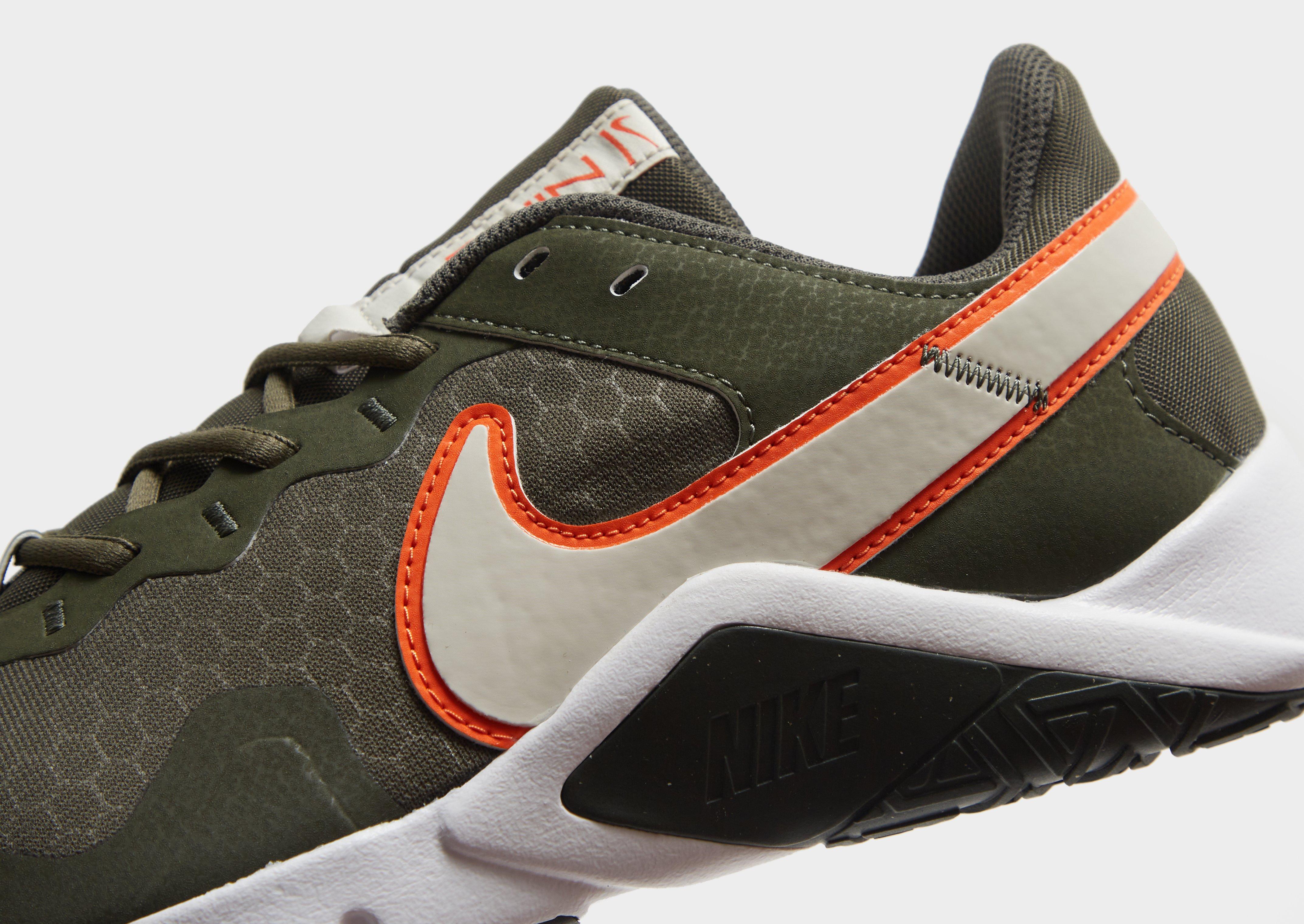 Nike Legend Essential 2
