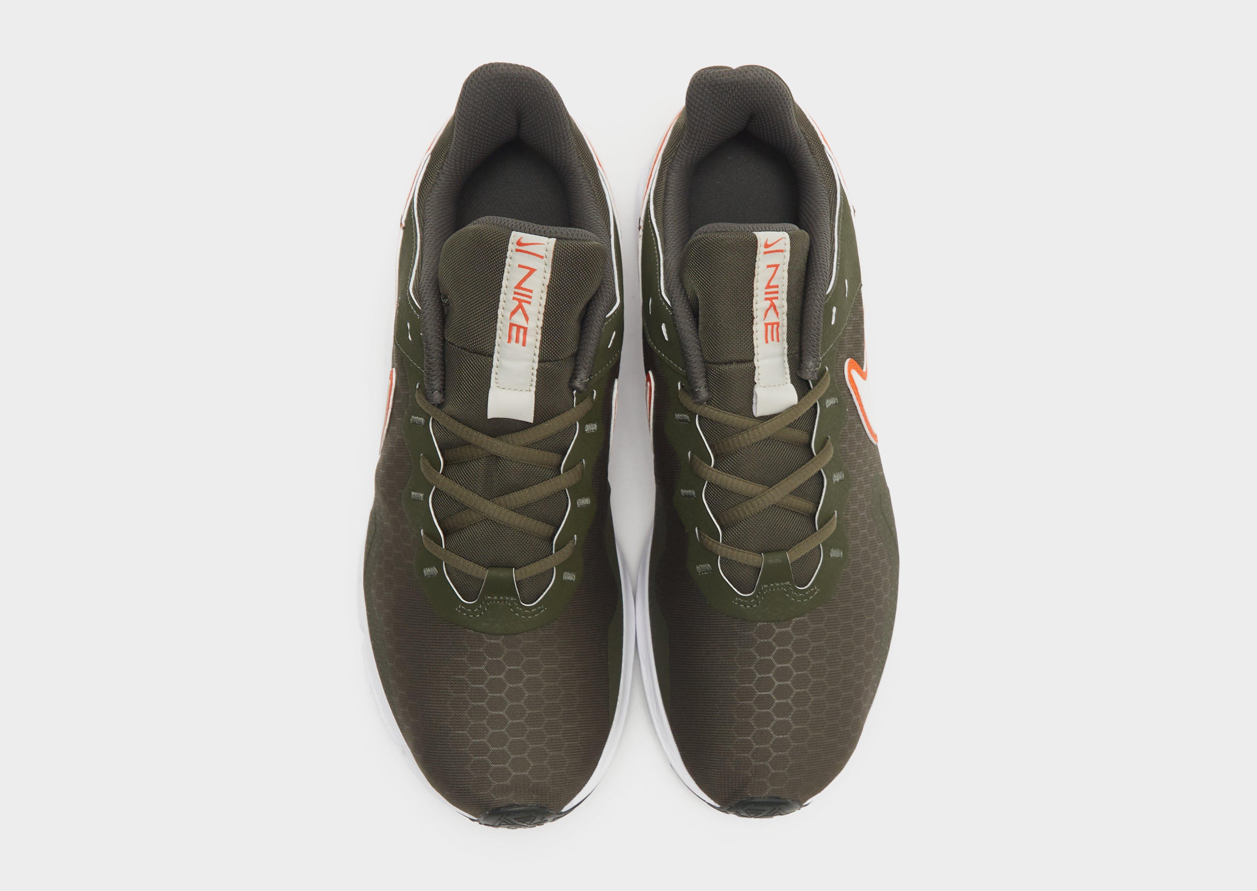 Nike Legend Essential 2