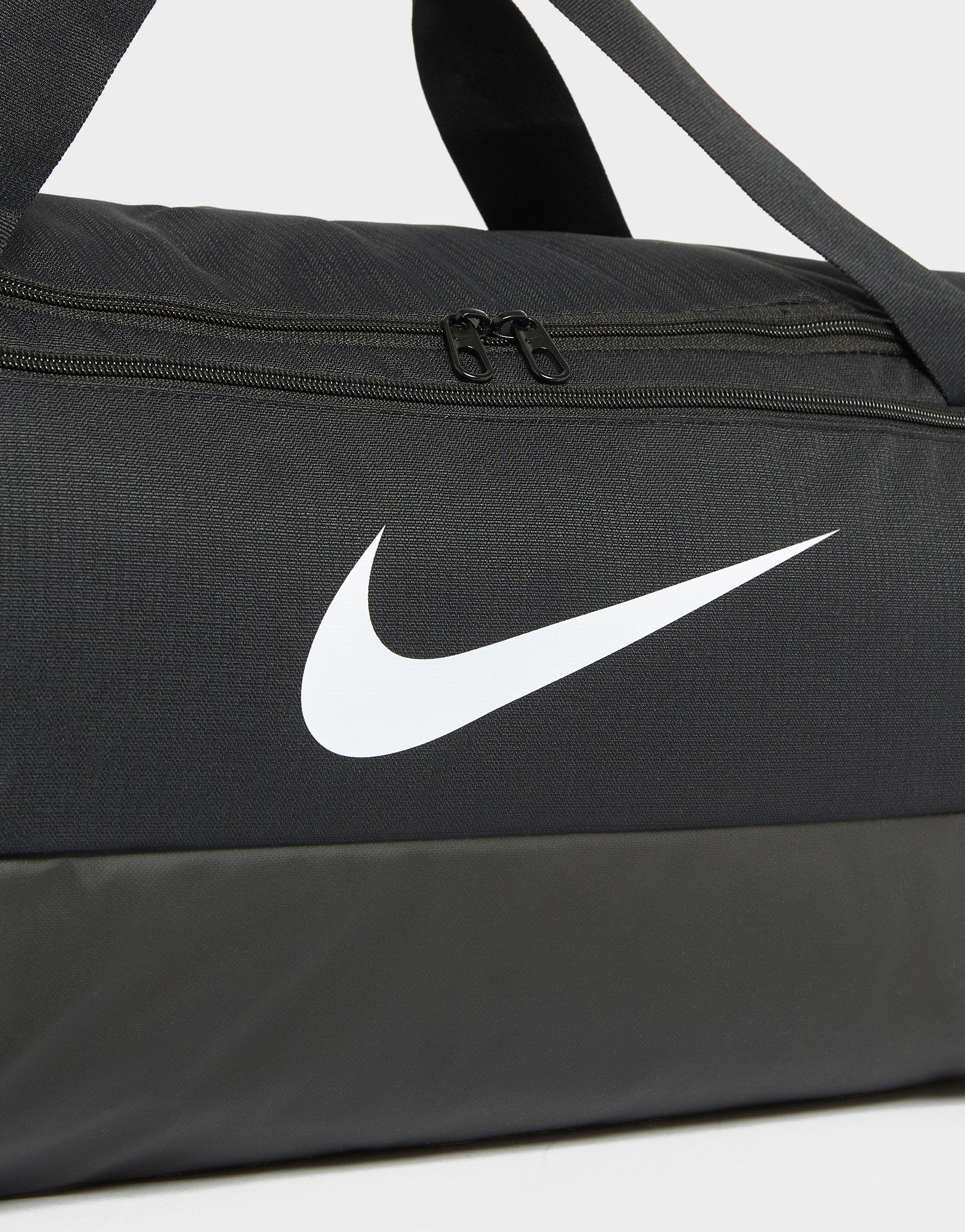 Nike Bolsa Brasilia Small Duffel em Preto