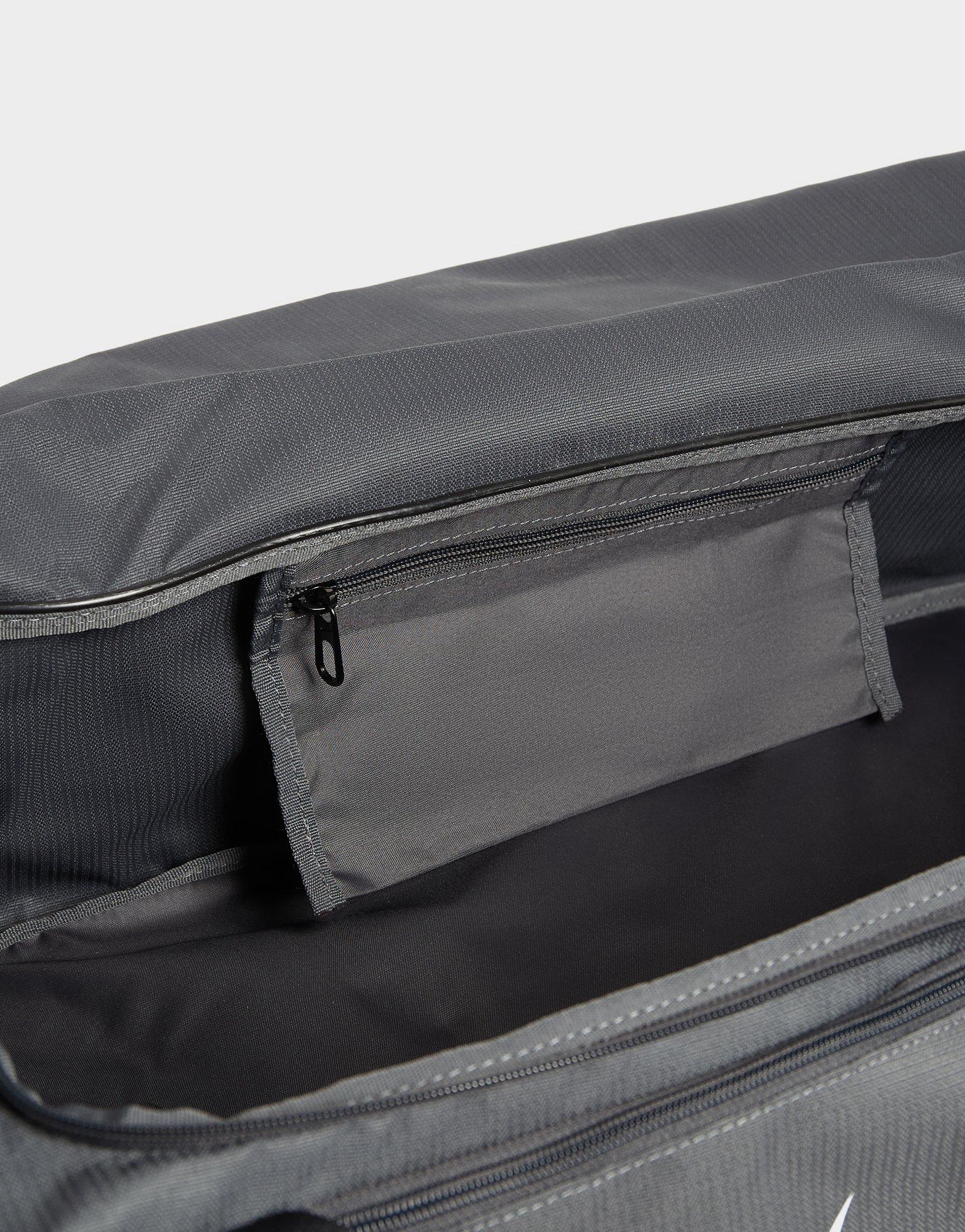 Nike Medium Brasilia Bag