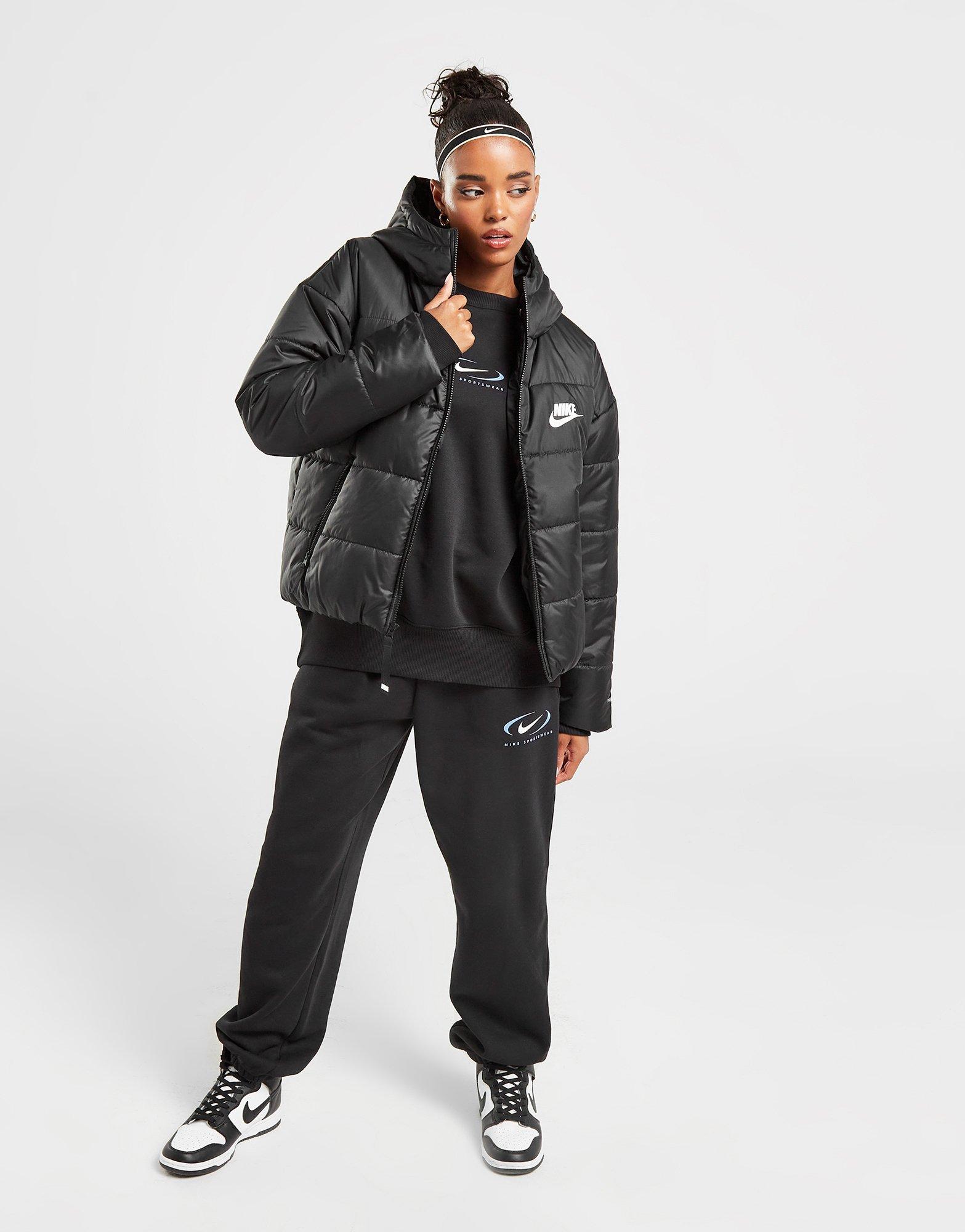 Nike chaqueta Padded en Negro | JD Sports