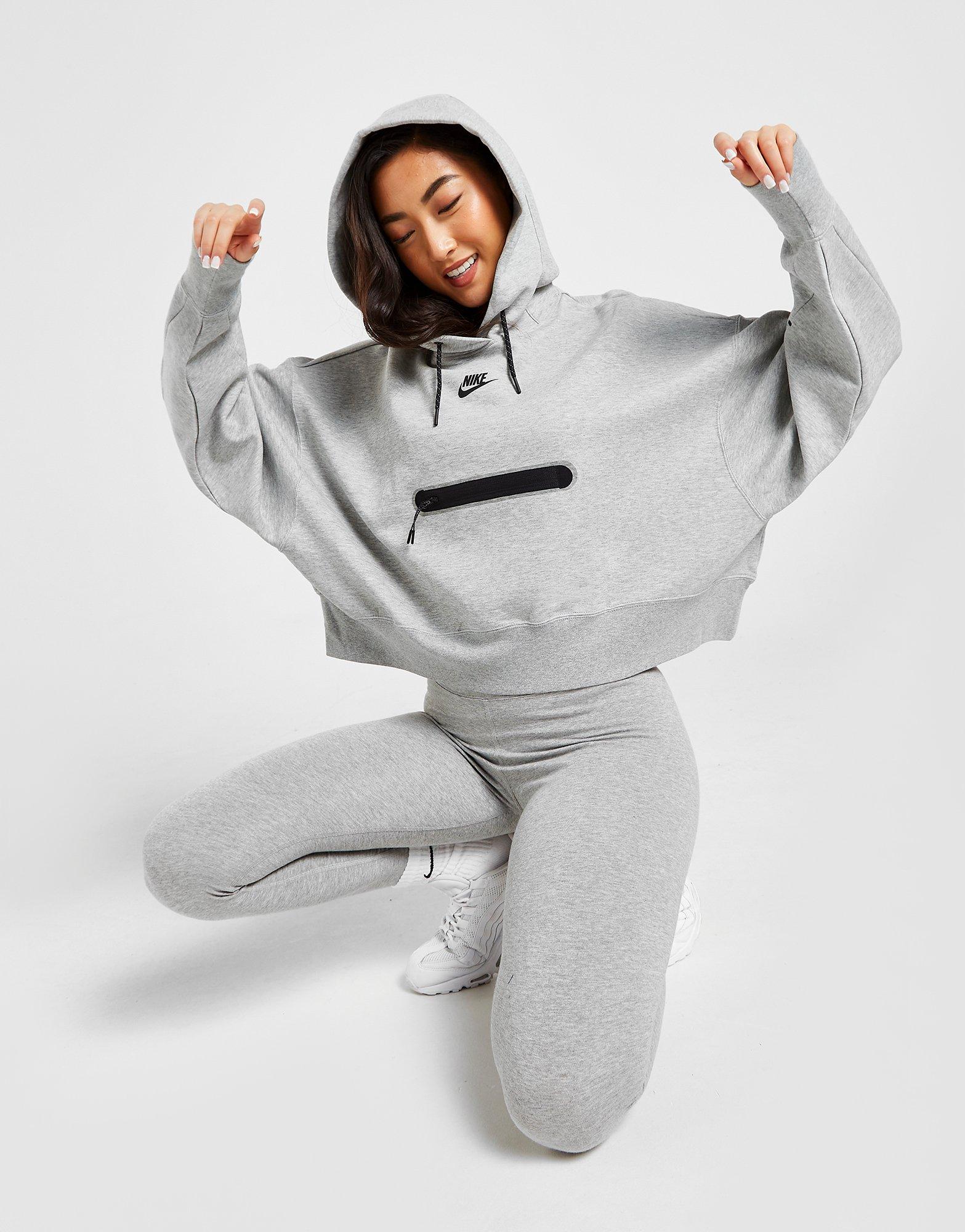Nike Tech Fleece Essential Overhead Hoodie
