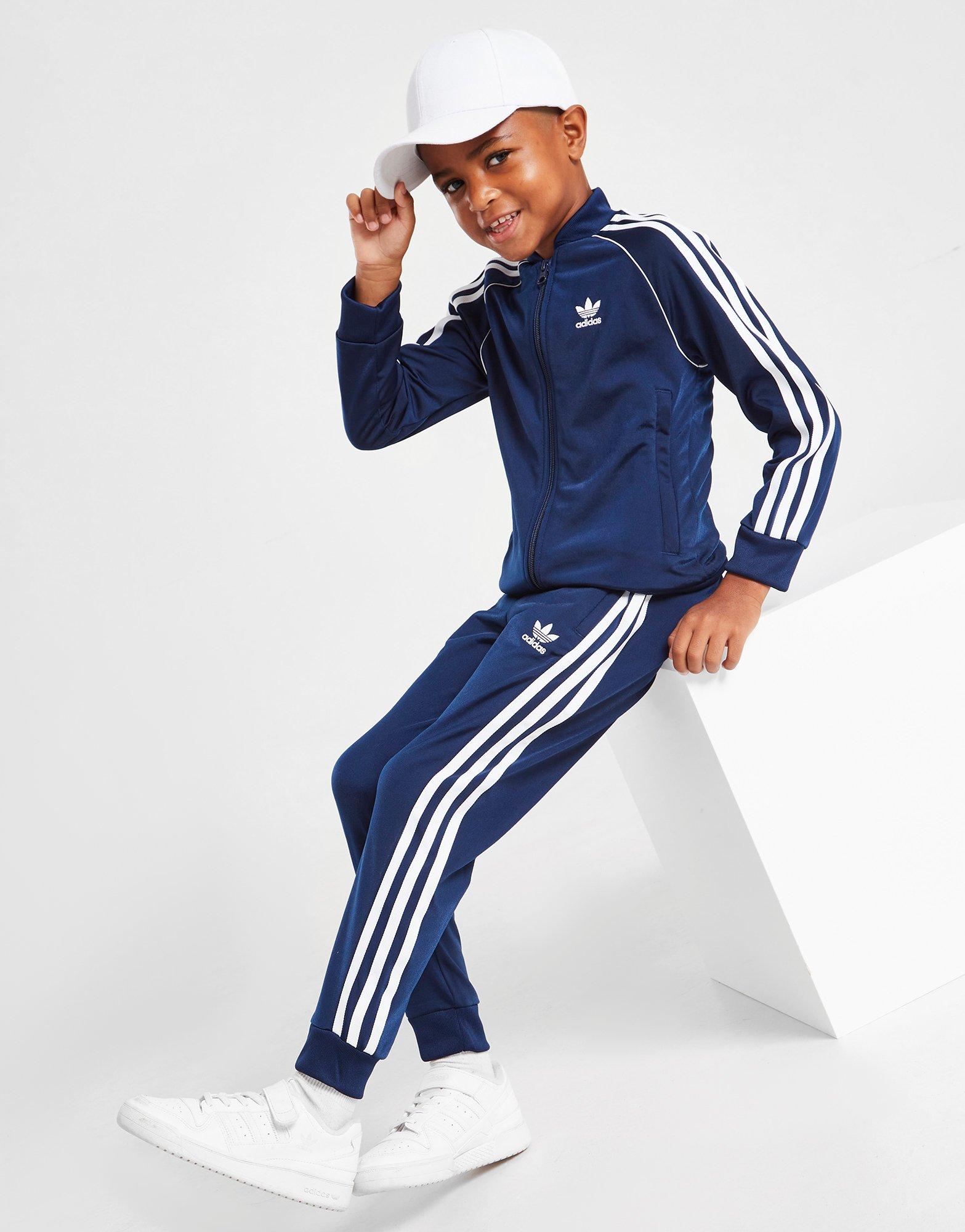 Adidas hot sale sweatsuit boys